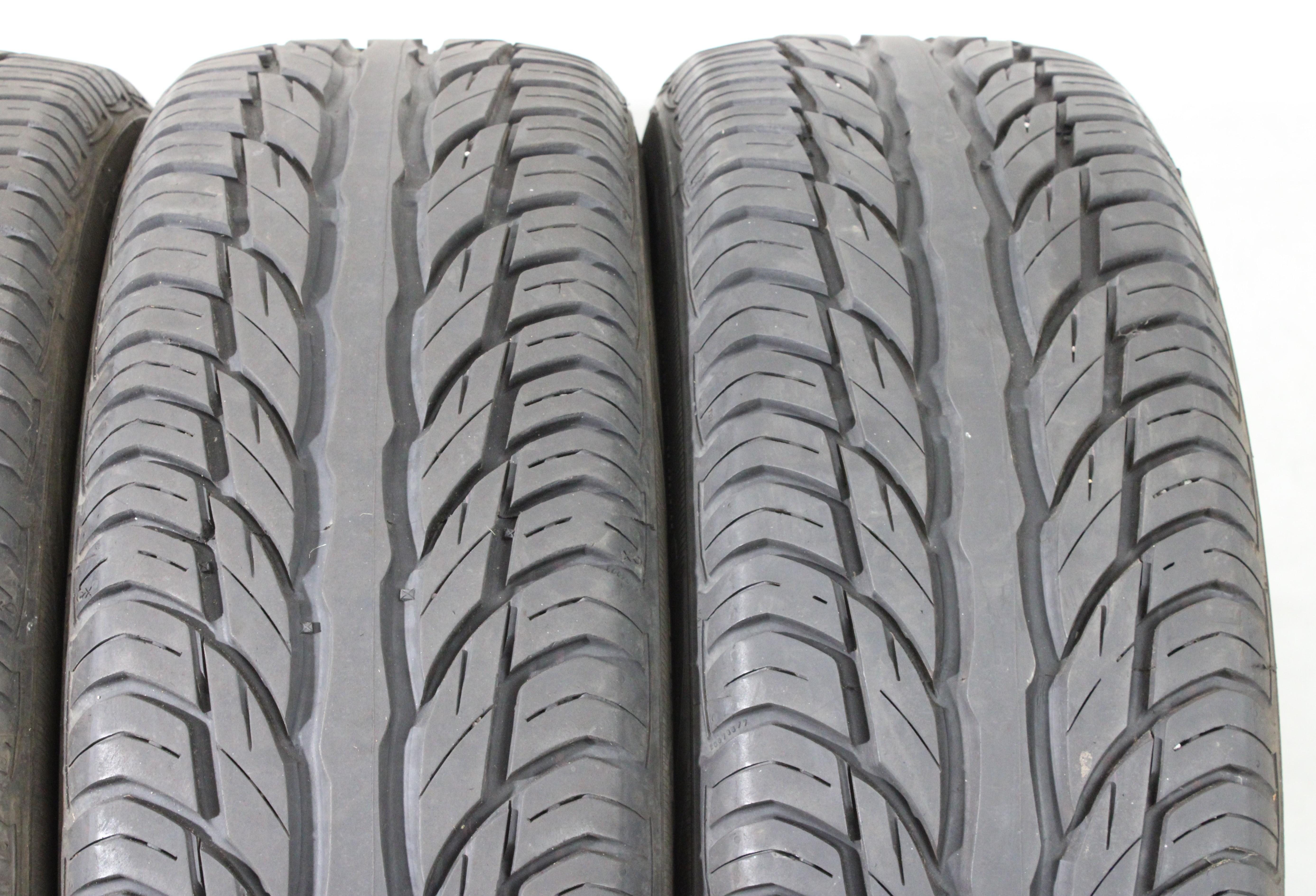 4 x 215/60R17 96H pneus été Uniroyal Rain Expert SUV 2x5,5-6mm/2x6,5-7mm 2013