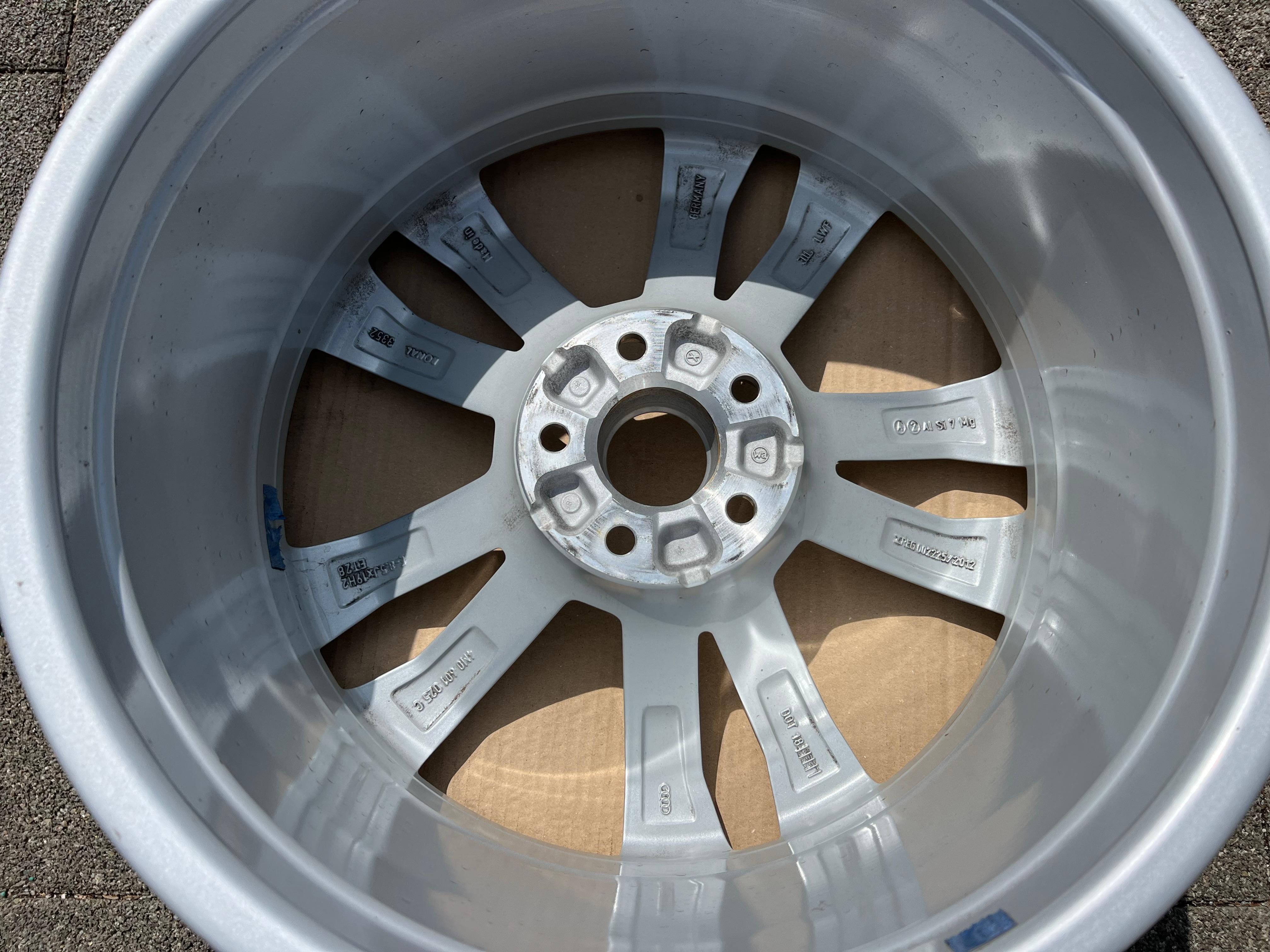 1 X LLANTA DE ALEACIÓN ORIGINAL DE 19" PARA AUDI Q7 4M 4M0601025C 8,5x19 ET28 CON ENVÍO GRATUITO