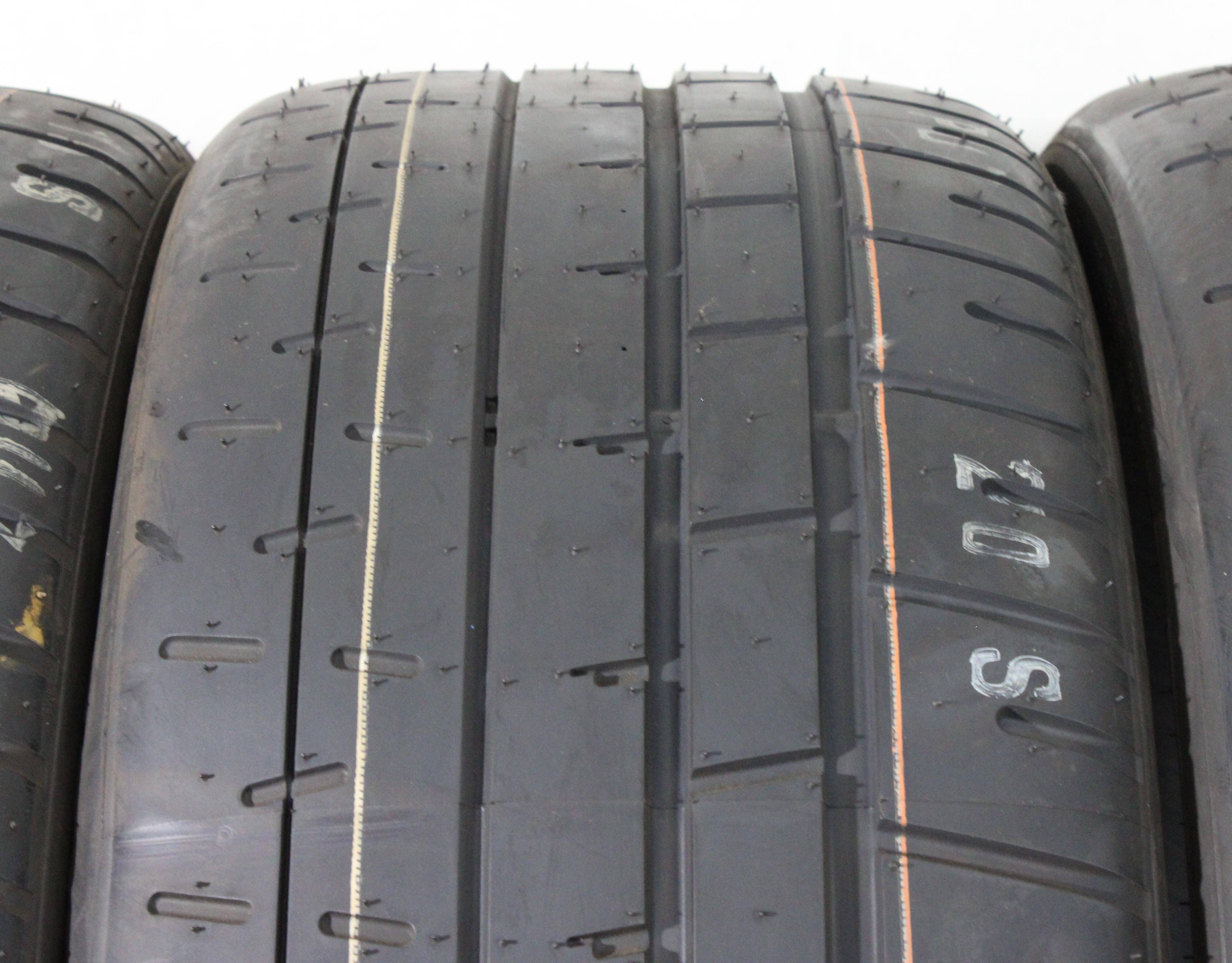 4 stuks 245/35R19 93Y zomerbanden Pirelli PZero Trofeo R AO nieuw 2023