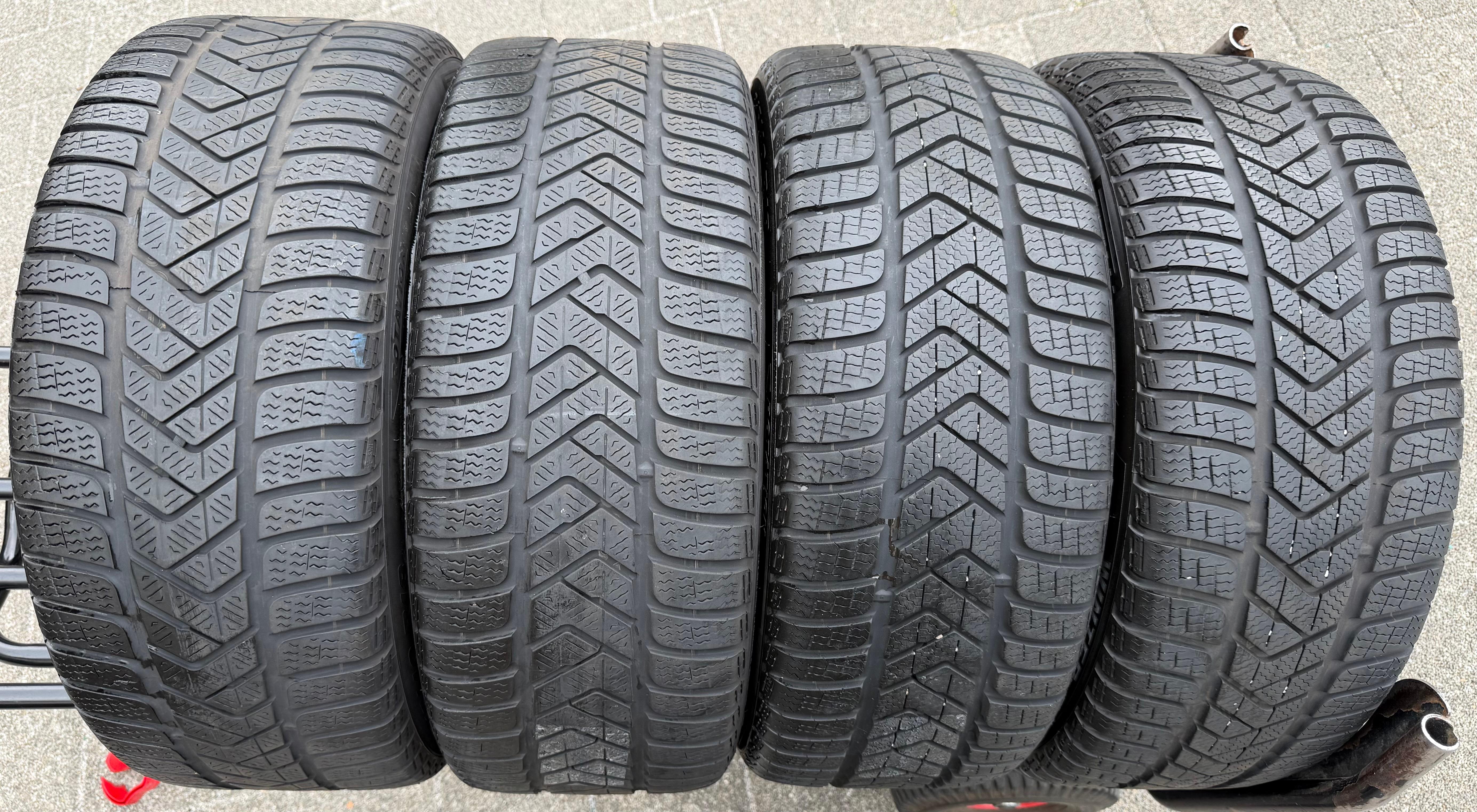 4 Original 18" Alu Winterräder Audi A5 8W F5 245/40R18 97V 8W0601025EE Pirelli