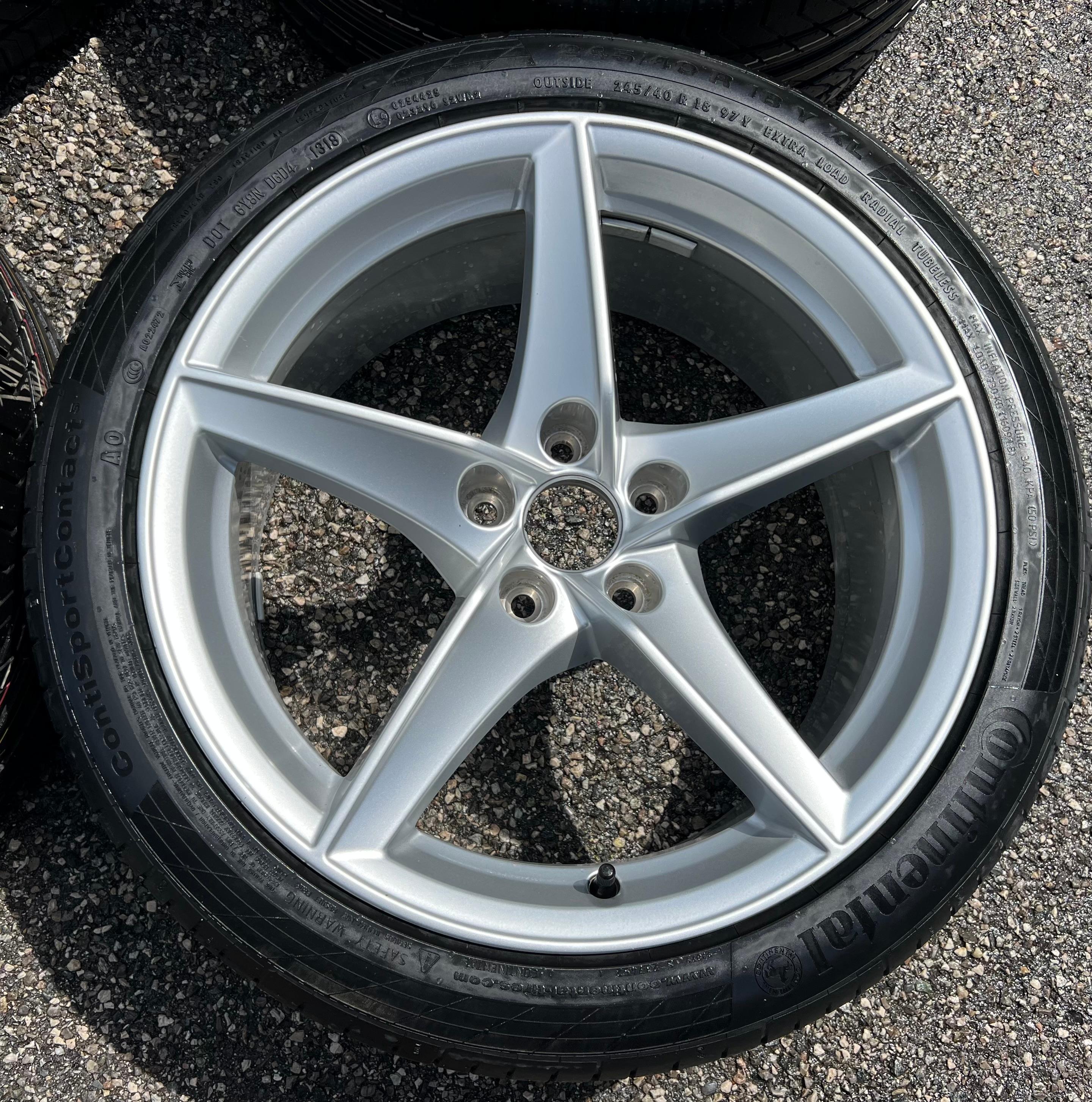 4 CERCHI ESTIVI IN ALLUMINIO ORIGINALI DA 18" AUDI A5 S5 8W 8W0601025BG 245/40R18 97Y CONTI NUOVO