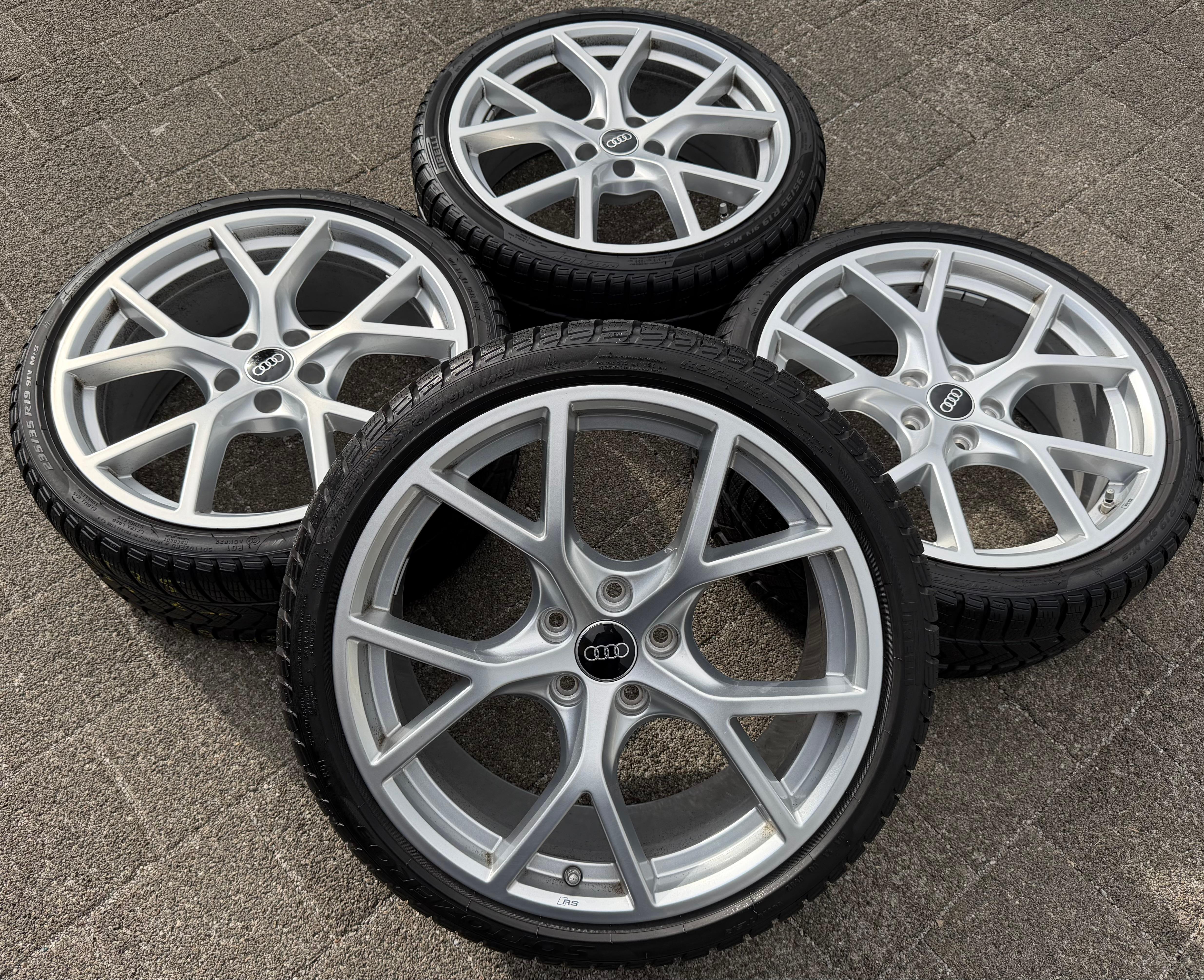 4 ORIGINAL 19" ALU WINTERRÄDER AUDI RS3 8Y 8Y0601025BT 235/35R19 91V PIRELLI RDKS
