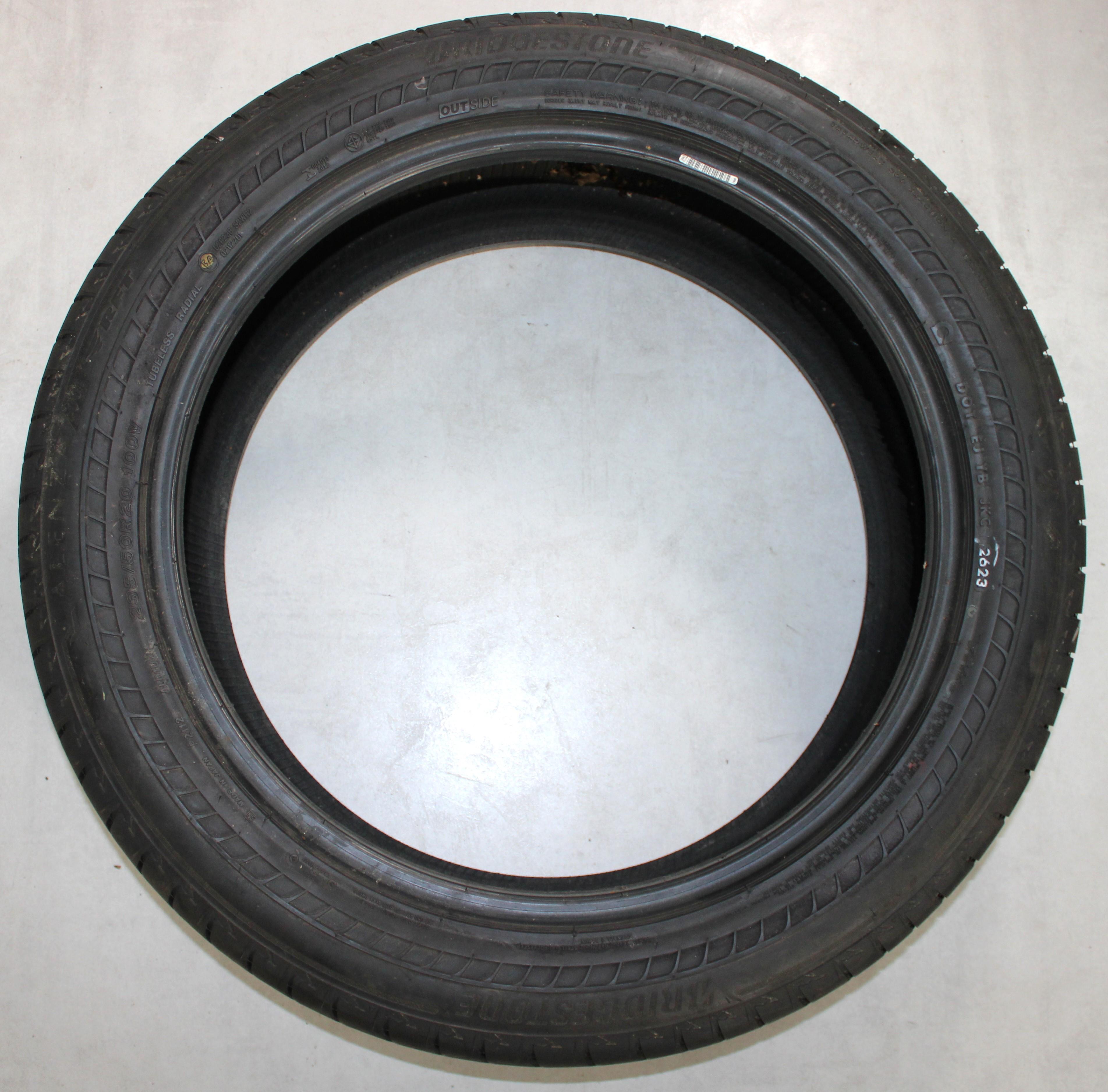 2 x 235/50R20 100V Sommerreifen Bridgestone Alenza 001 Runflat 7,5mm 2021/2023