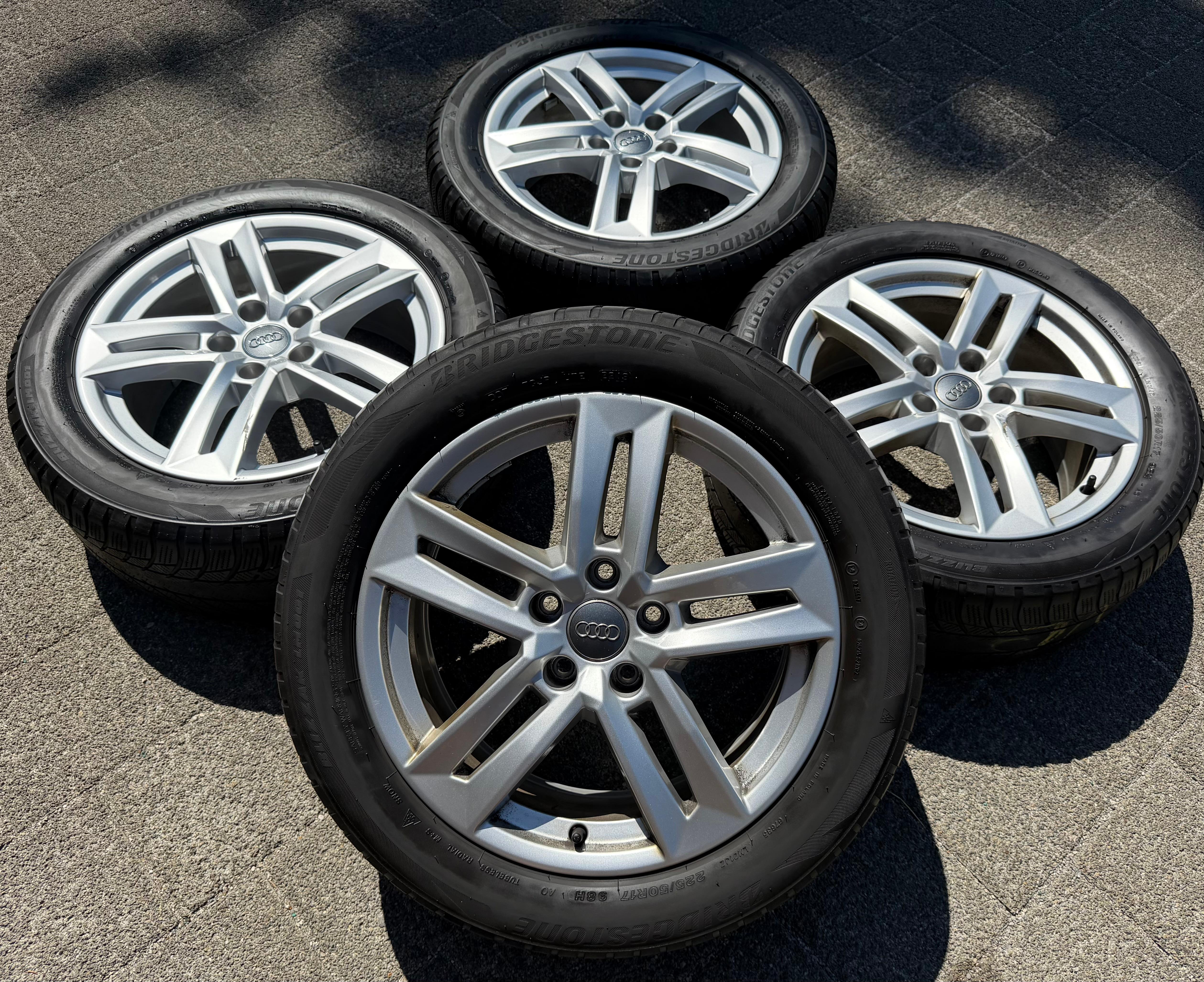 4 Original 17" Alufelgen Audi A4 8W B9 8W0601025P 7x17 ET42