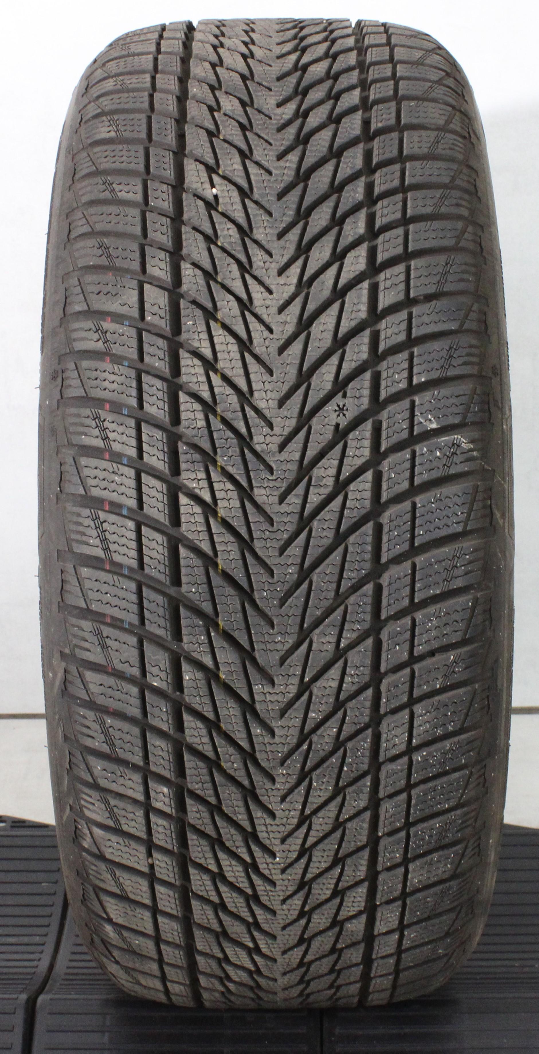 1 x 245/40R19 98V winterband Goodyear Ultra Grip Performance 3 7 mm 2025 XL