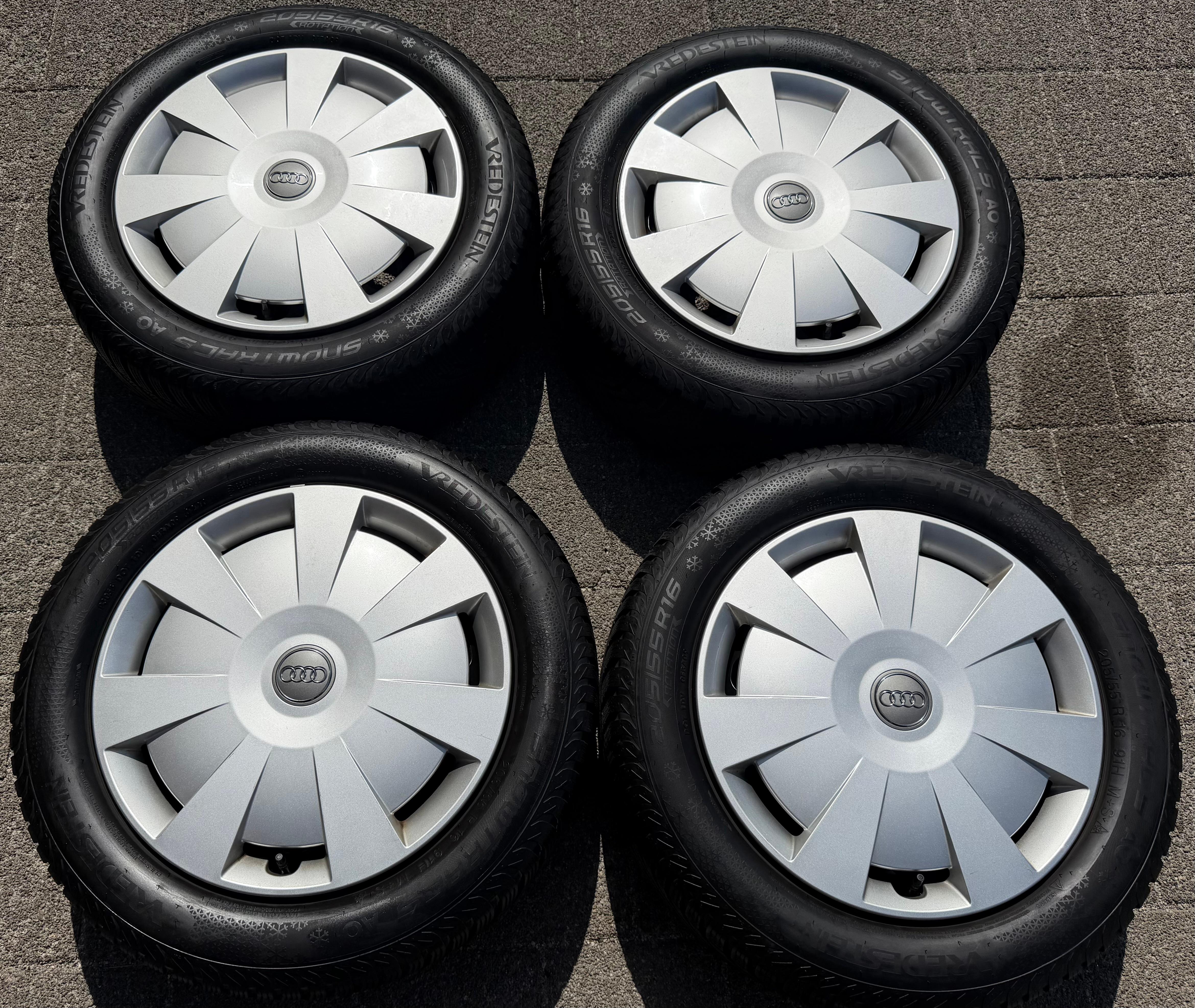 4 Winterräder Audi A3 8V Sportback Cabrio  205/55R16 91H Vredestein 8V0601027A
