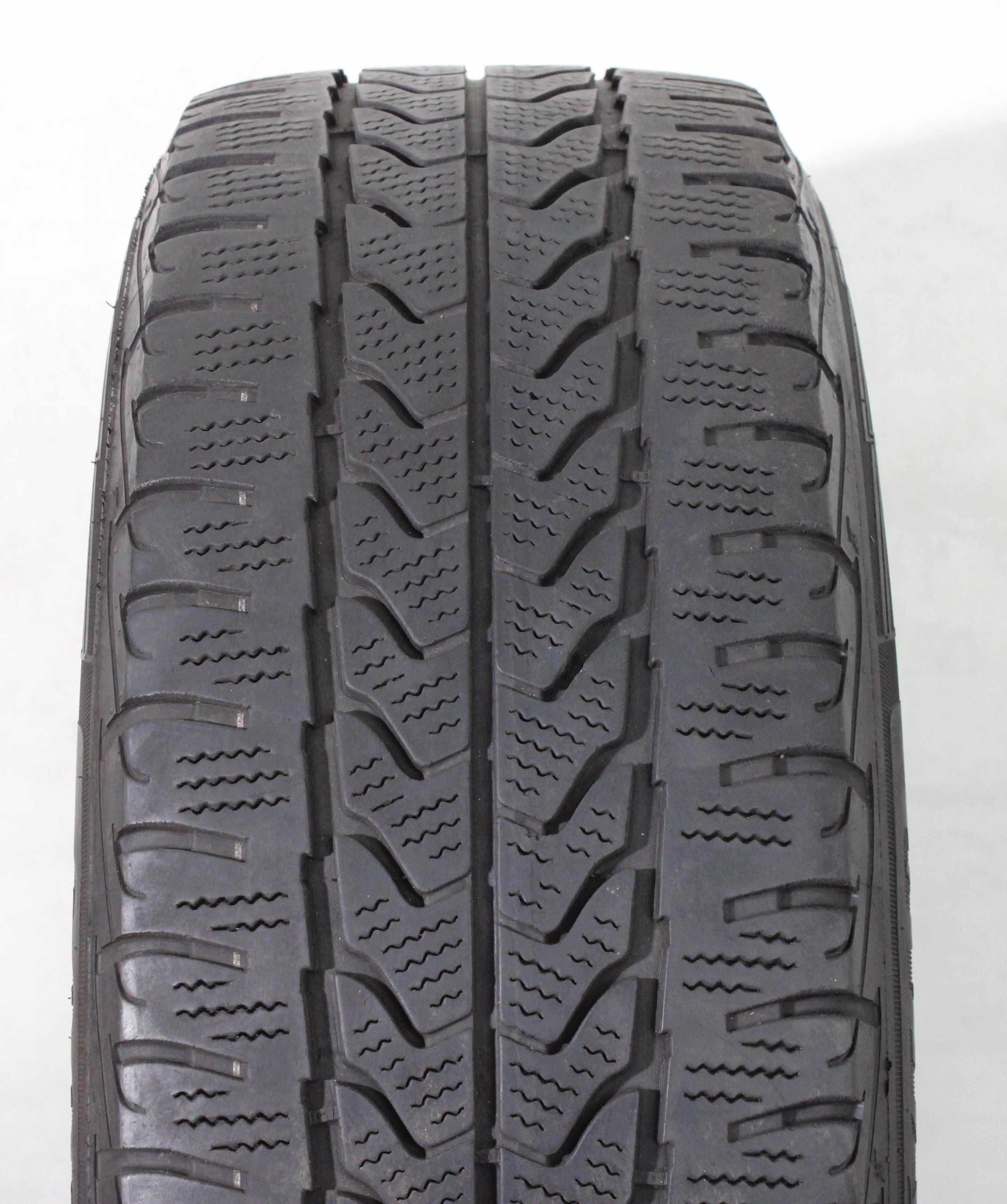 1 x 215/60R17C 109/107T Winterreifen Goodyear Ultra Grip Cargo 5mm 2022
