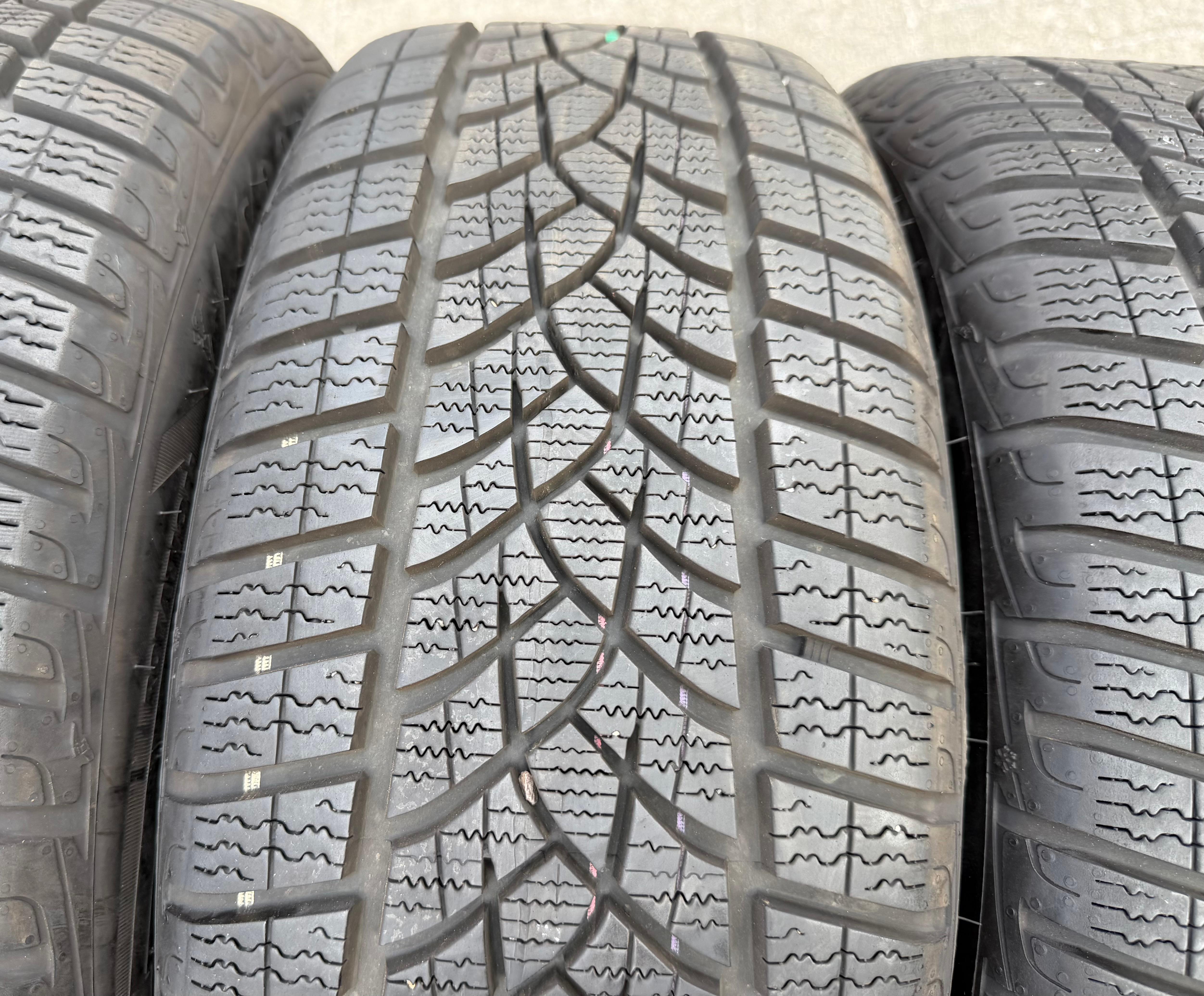 4 Winterräder Audi A3 8V Sportback Cabrio  205/55R16 91H Goodyear 8V0601027A 2021