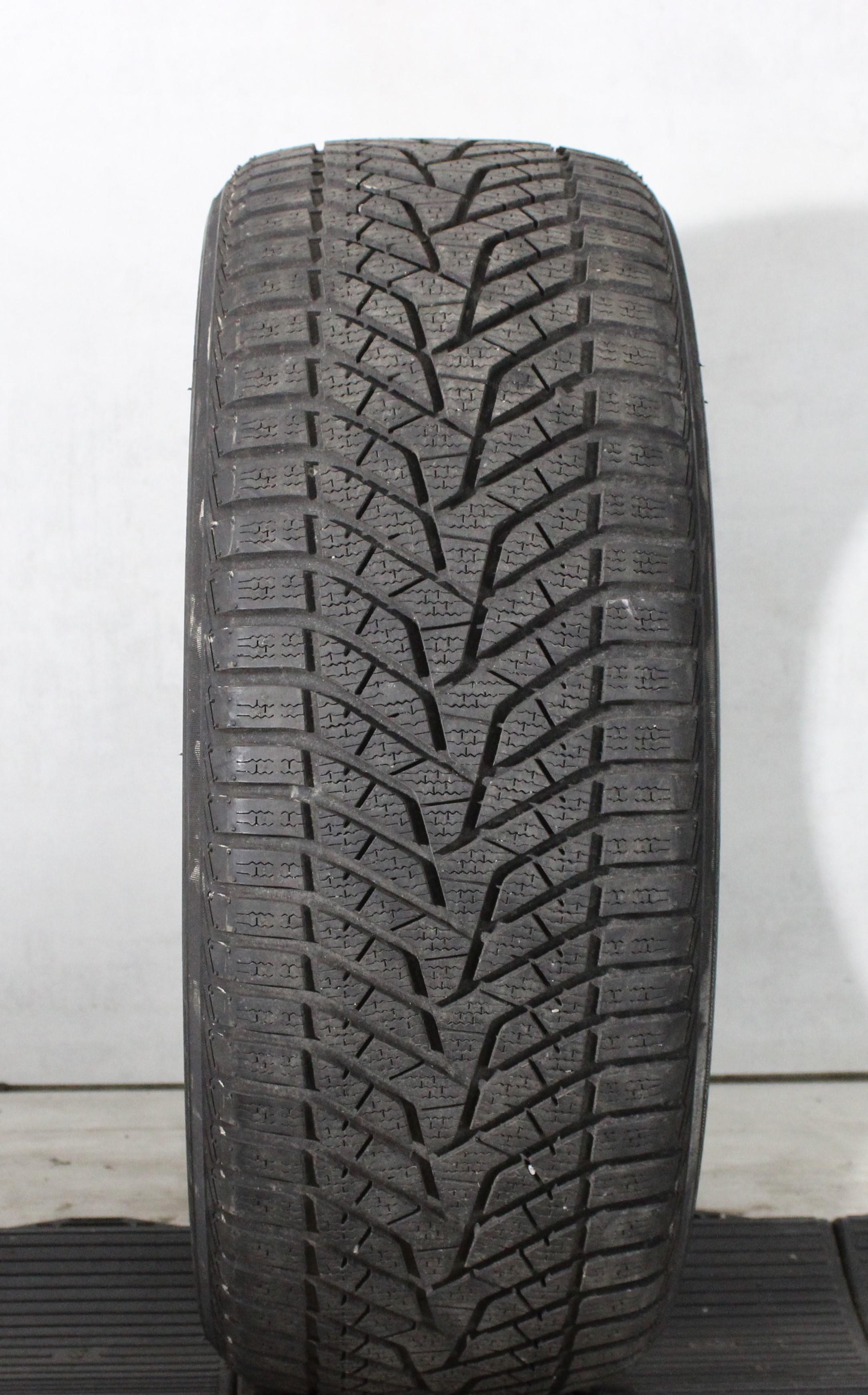 1 x 245/40R21 100V Winterreifen Yokohama BluEarth Winter V905 7mm 2024