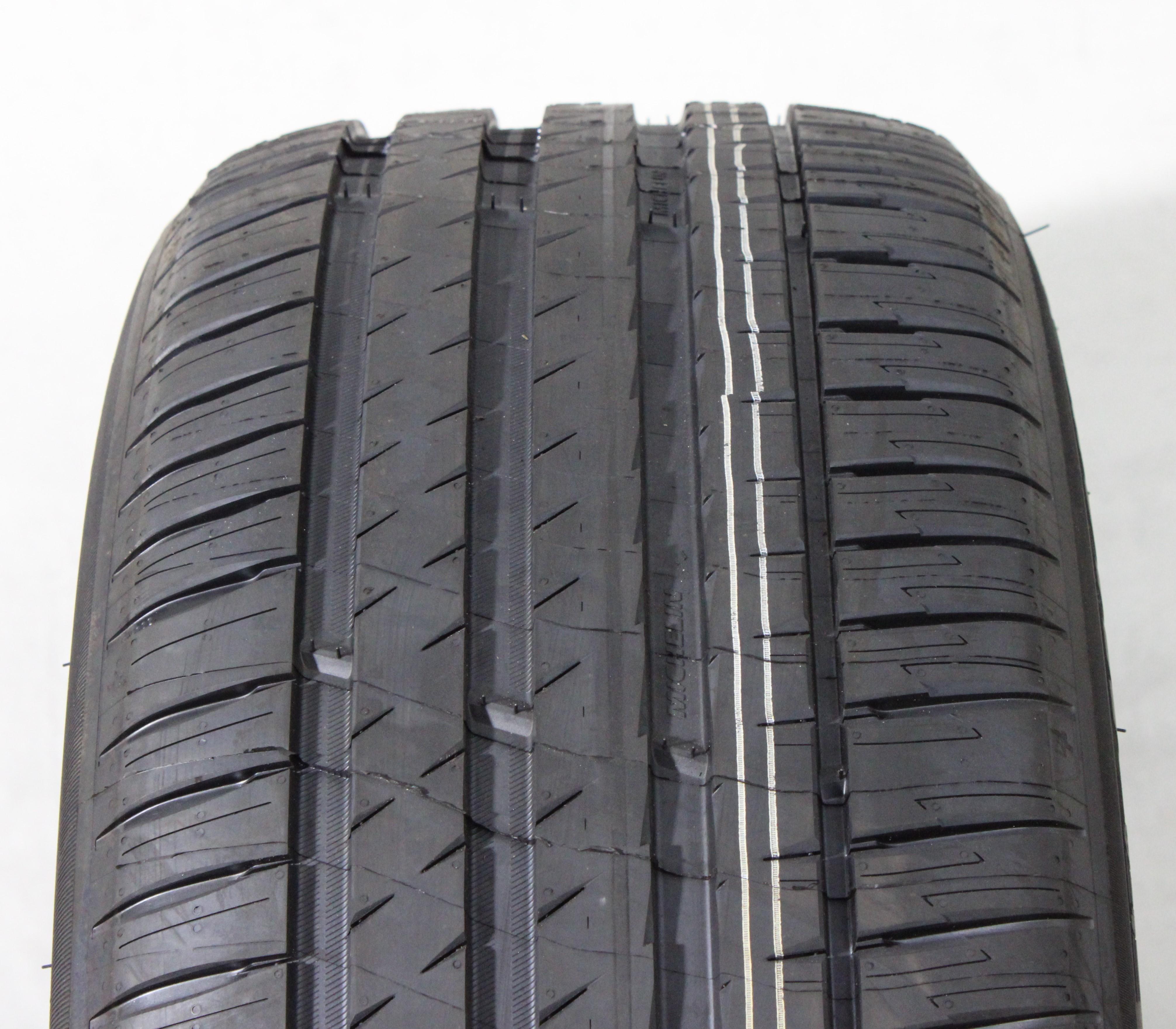 1 neumático de verano Michelin Pilot Sport 4 SUV 245/50R19 105W, con banda de rodadura completa, 2024 * NUEVO