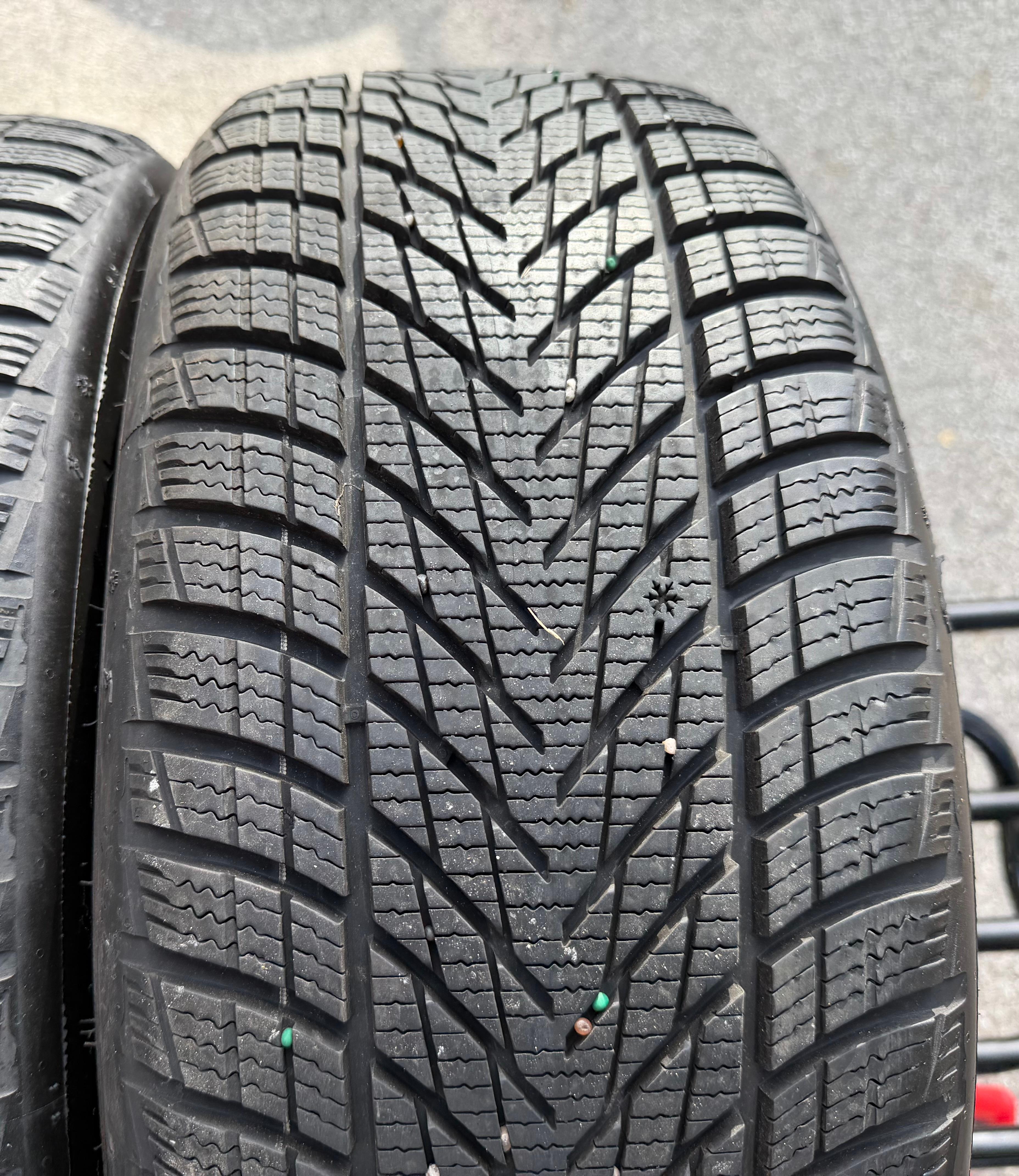 4 RUEDAS DE ALUMINIO ORIGINALES DE INVIERNO AUDI A5 S5 FU2 B10 8B3601025D 235/45R18 98H 2024