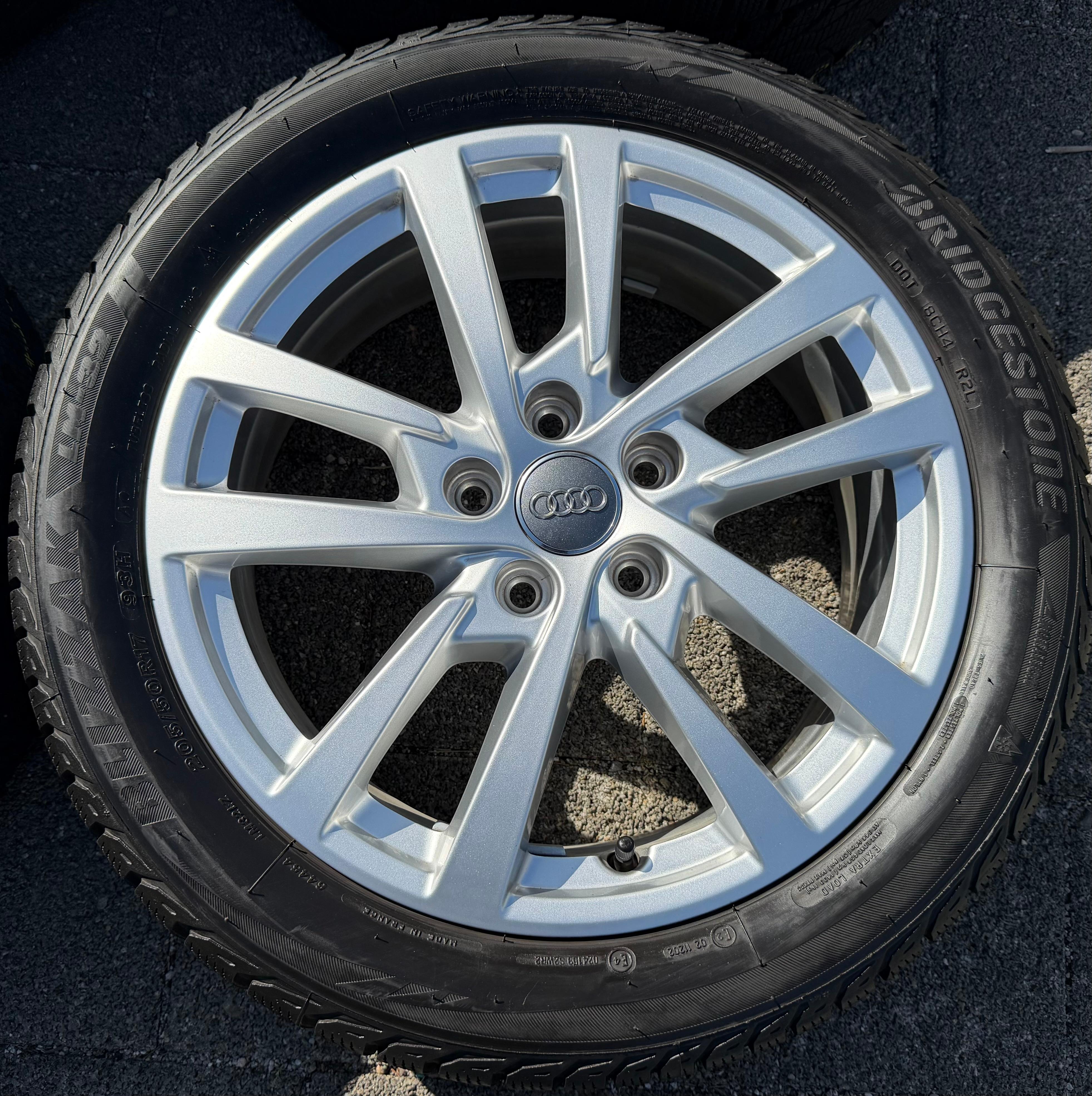 4 Original 17" Alu Winterräder Audi A3 S3 8V 8V0601025DH 205/50R17 93H Bridgestone