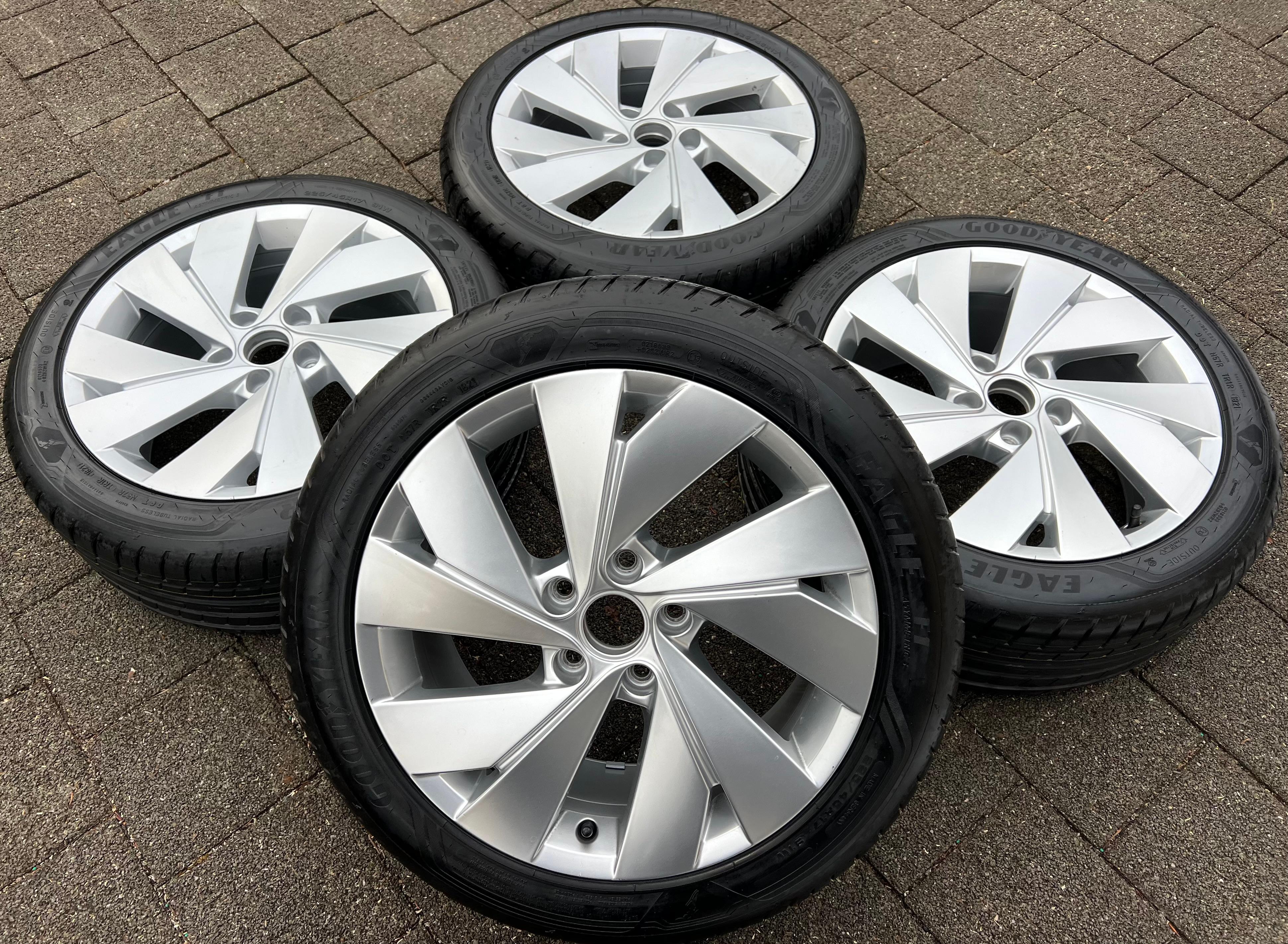 4 ORIGINAL 17" ALU SOMMERRÄDER VW GOLF 8 VIII 225/45R17 91W 2021 BELMONT FREIHAUS