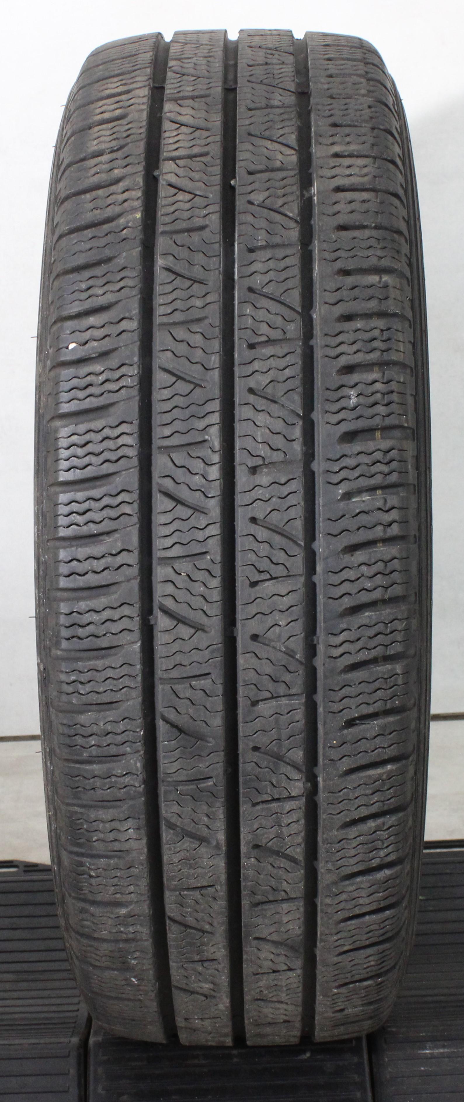 1 x 225/65R16C 112/110R Neumático de invierno Pirelli Carrier Winter MO-V 6,5-7 mm 2020