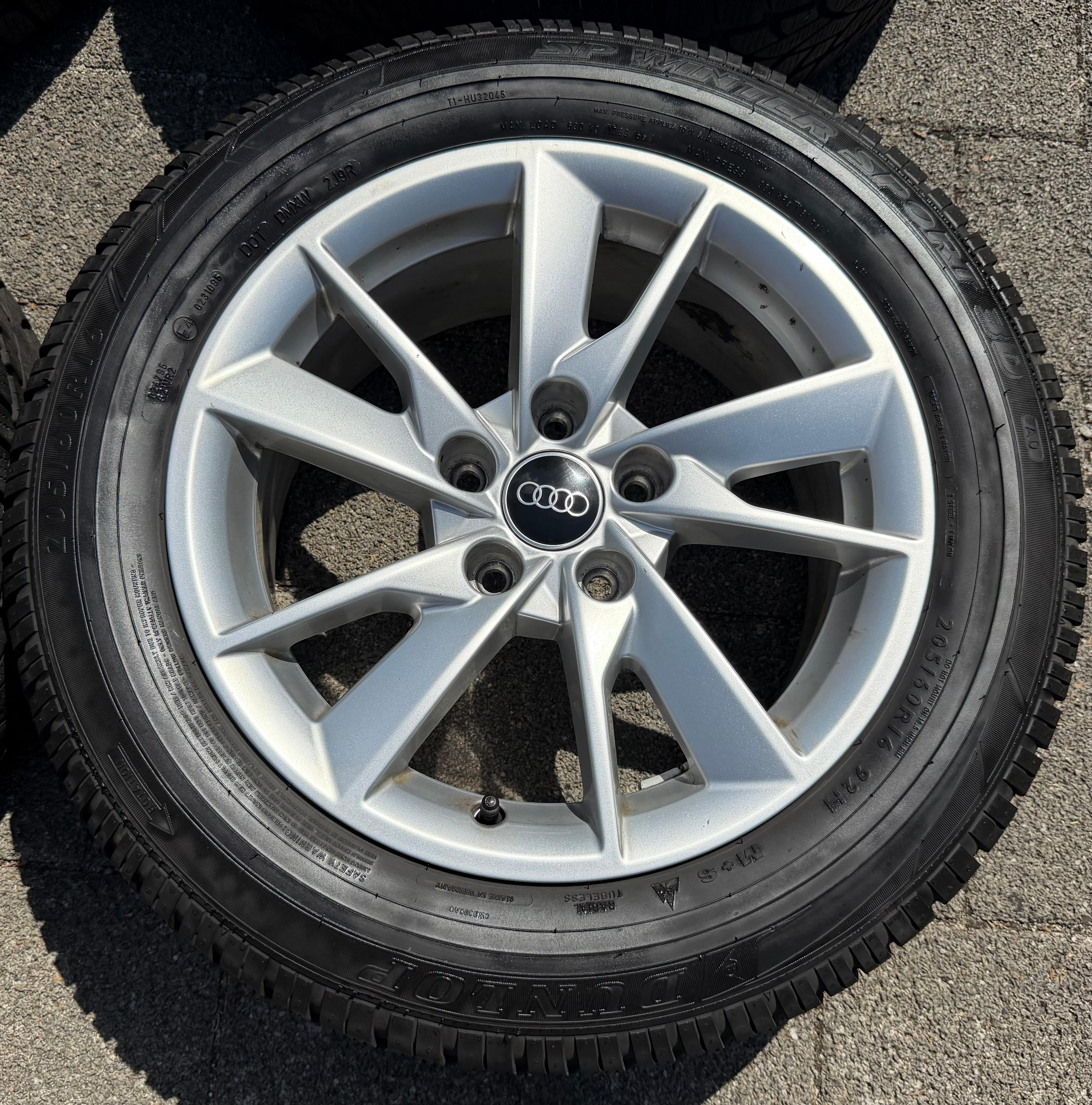 4 ruedas de aleación originales de invierno Audi A4 8W B9 8W0601025A 205/60R16 92H Dunlop
