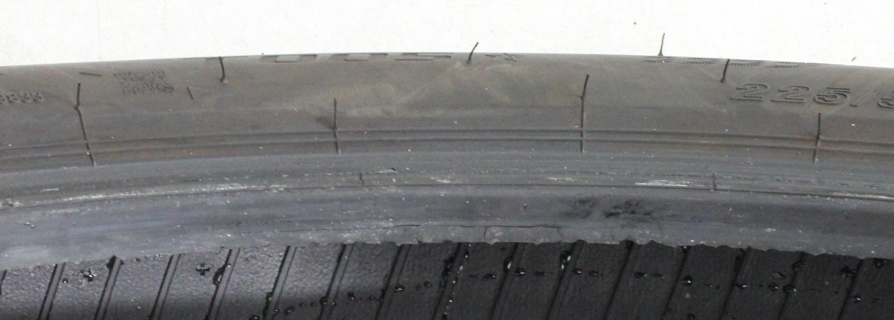 4 pneus d'été Bridgestone Turanza T005 225/50R17 98Y * 6-6,5 mm 2020