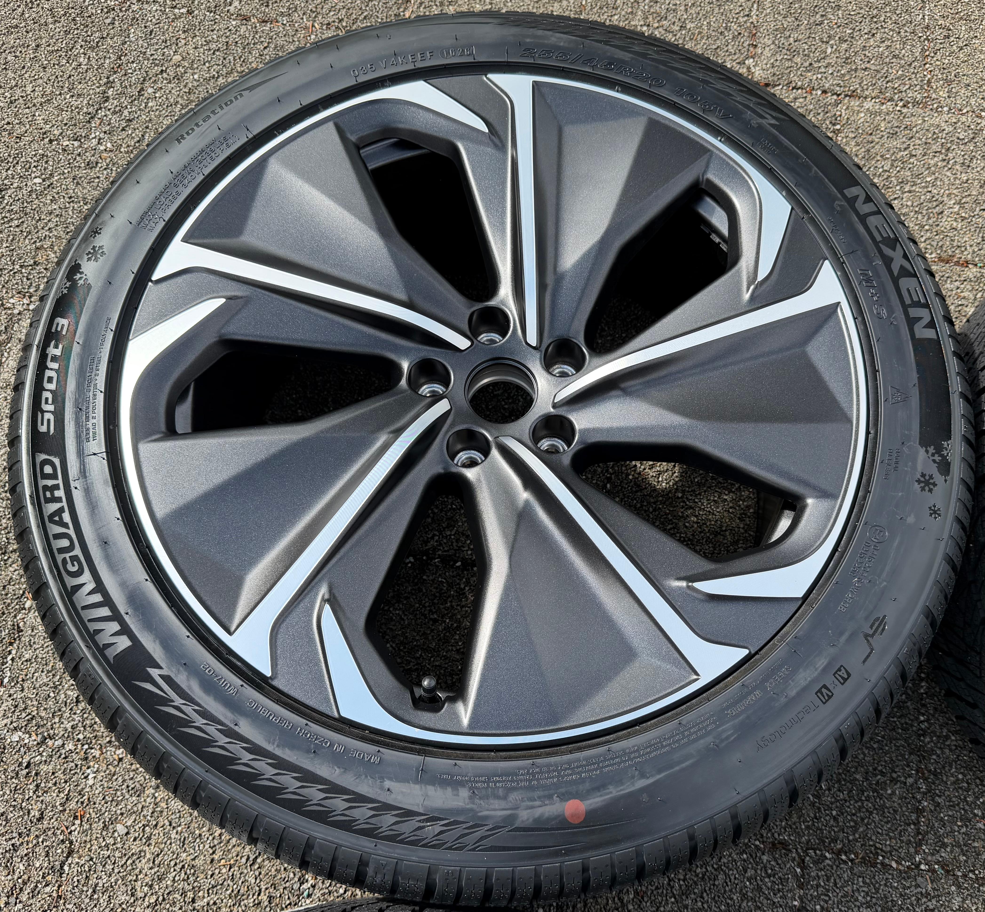4 Original 20" Alu Winterräder Cupra Tavascan 255/45R10 105V Nexen 2026