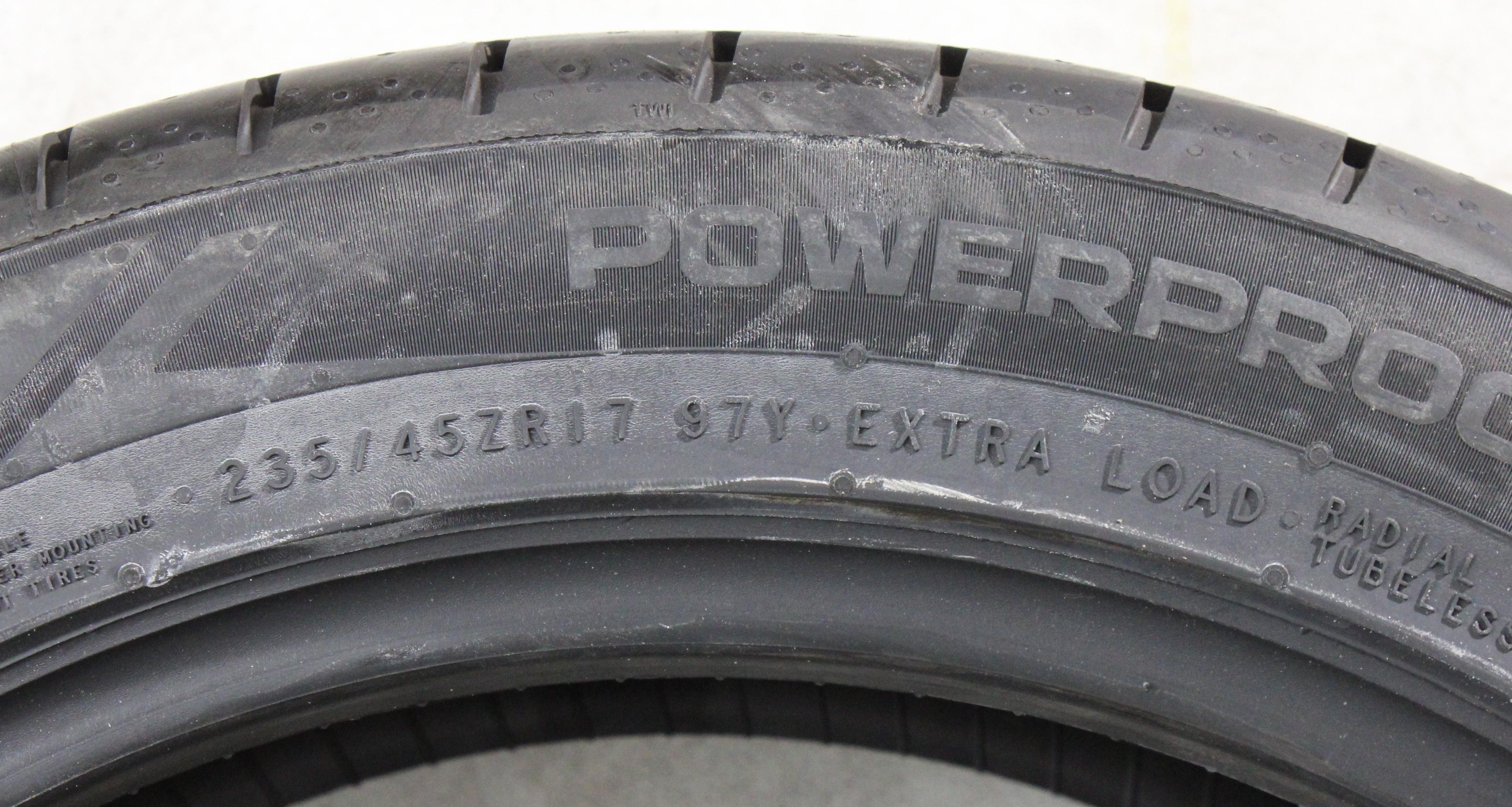 4 neumáticos de verano Nokian Powerproof 2021 XL, 235/45R17 97Y
