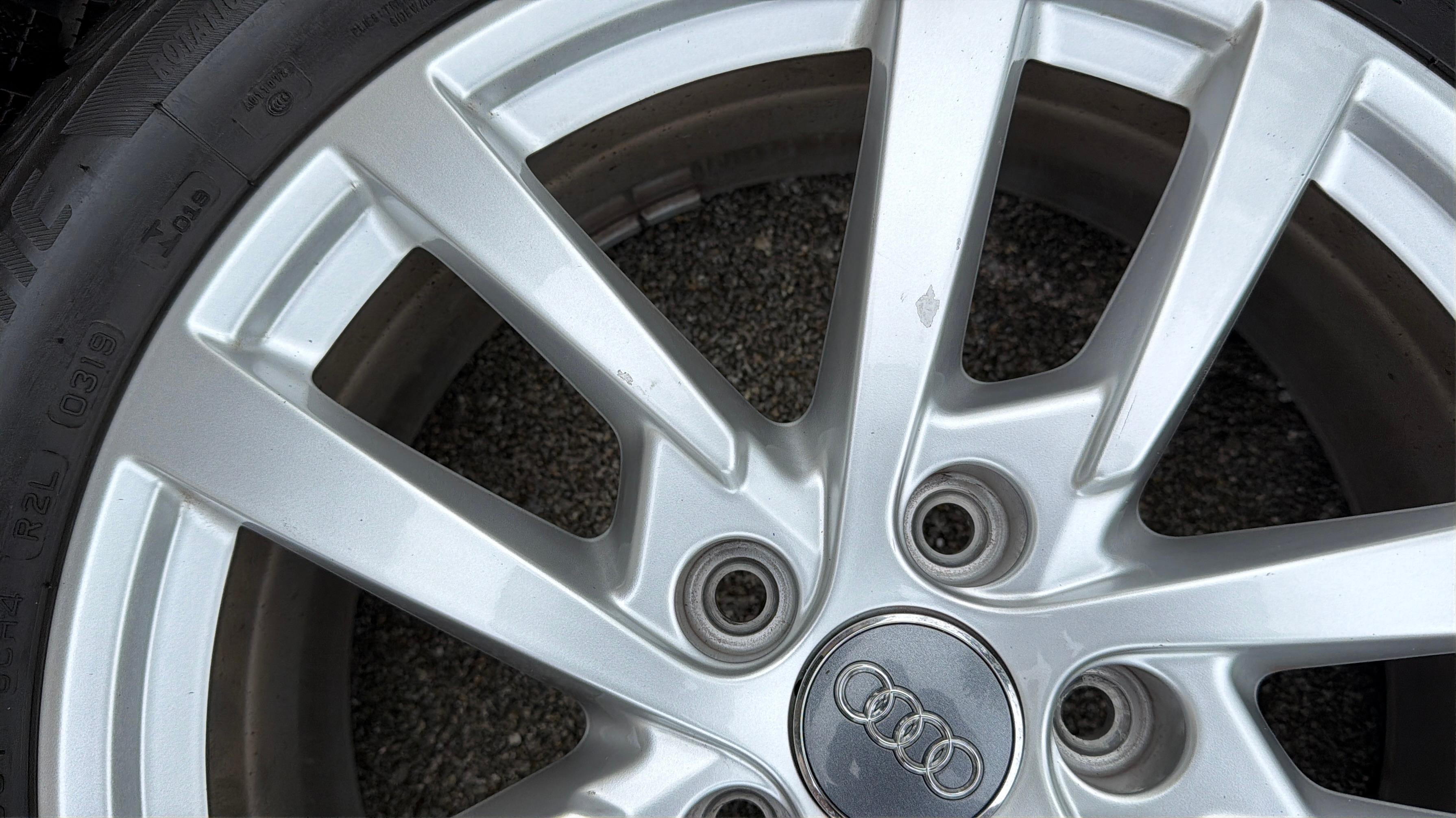 4 Original 17" Alu Winterräder Audi A3 S3 8V 8V0601025DH 205/50R17 93H Bridgestone