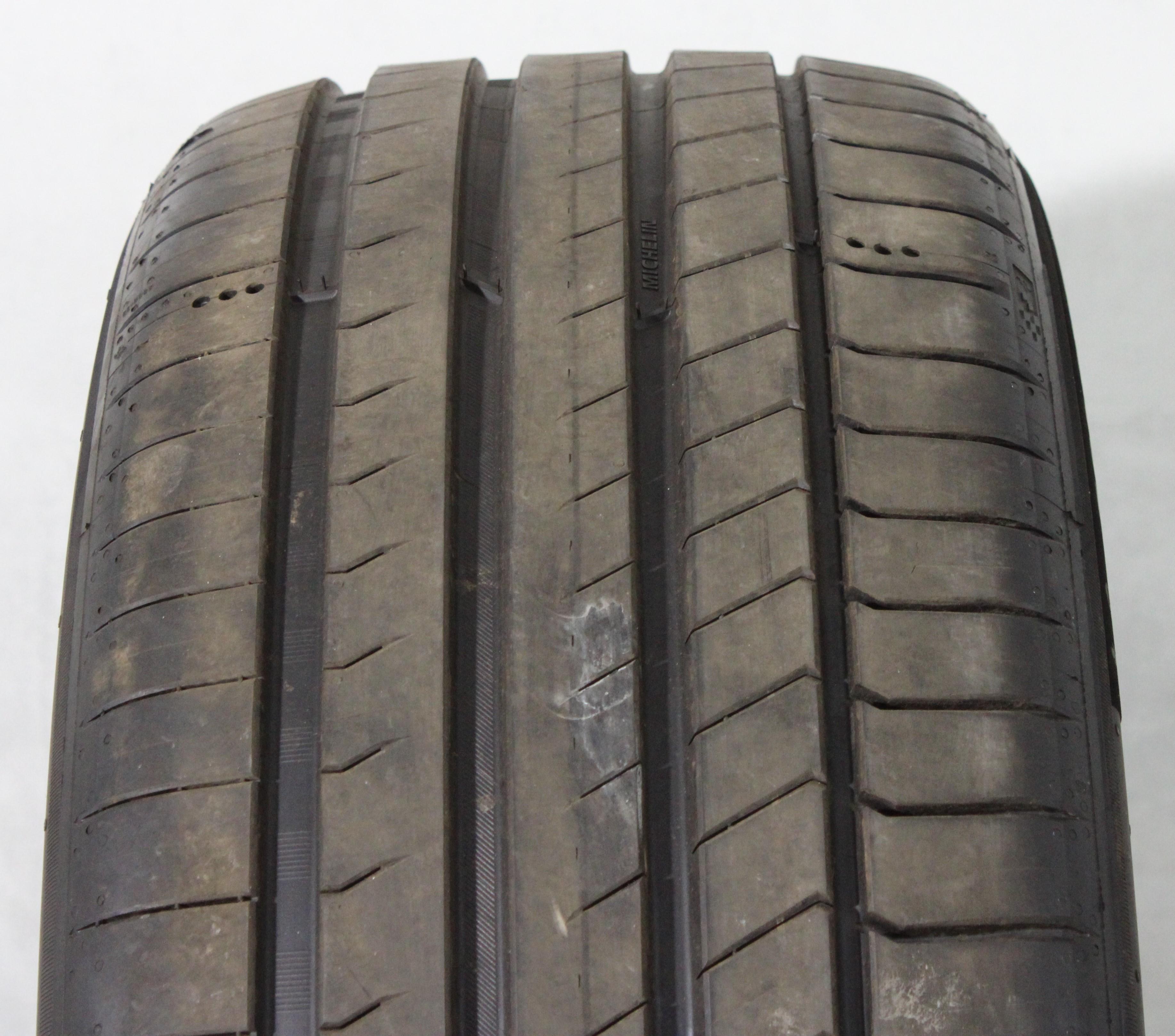 1 neumático de verano Michelin Pilot Sport EV AO 235/45R20 100H, 6-6,5 mm, 2024 XL