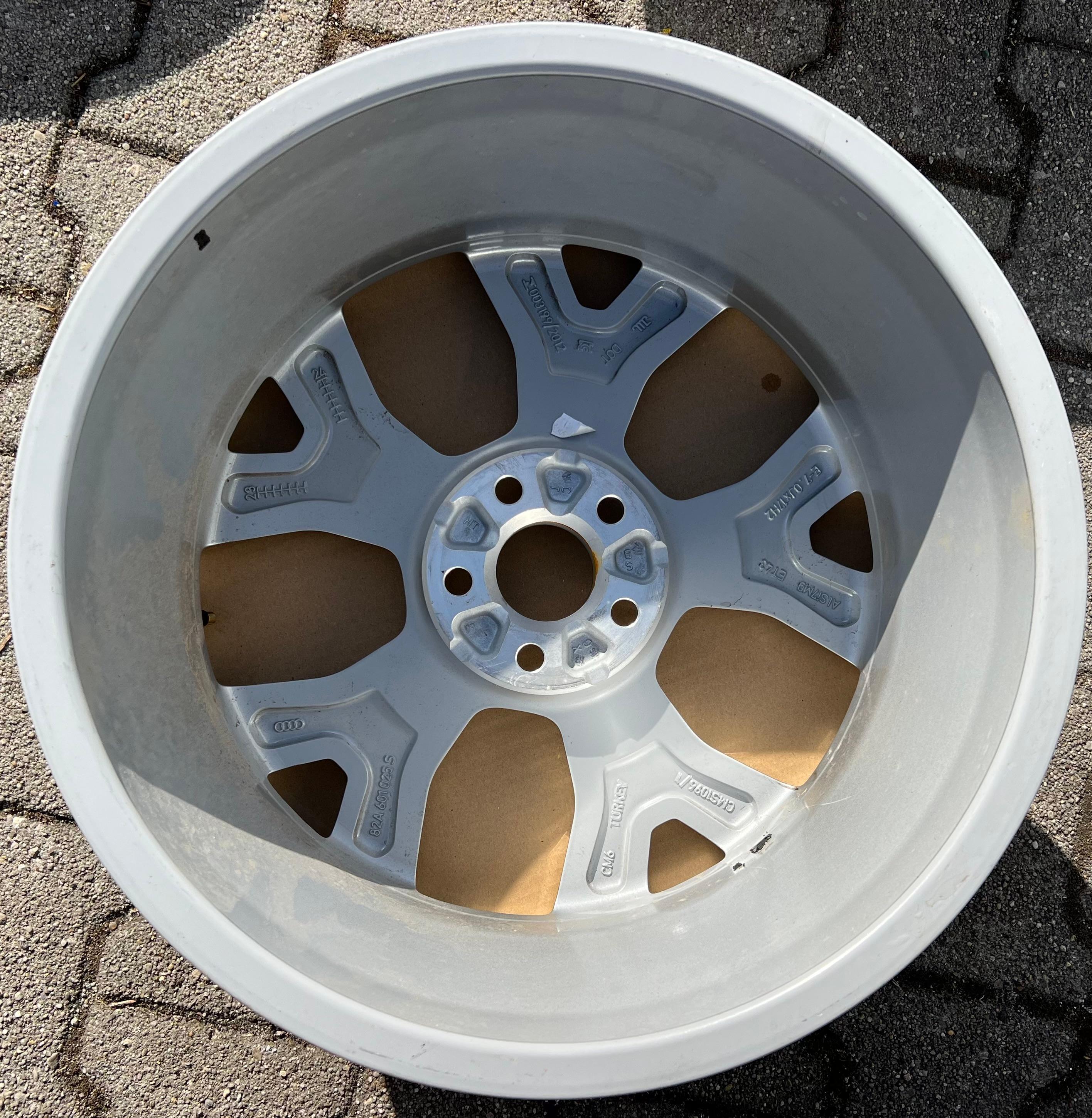 1 X JUPE ORIGINALE 17" ALU AUDI A1 II GB 82A601025S 7x17 ET43 FREIHAUS