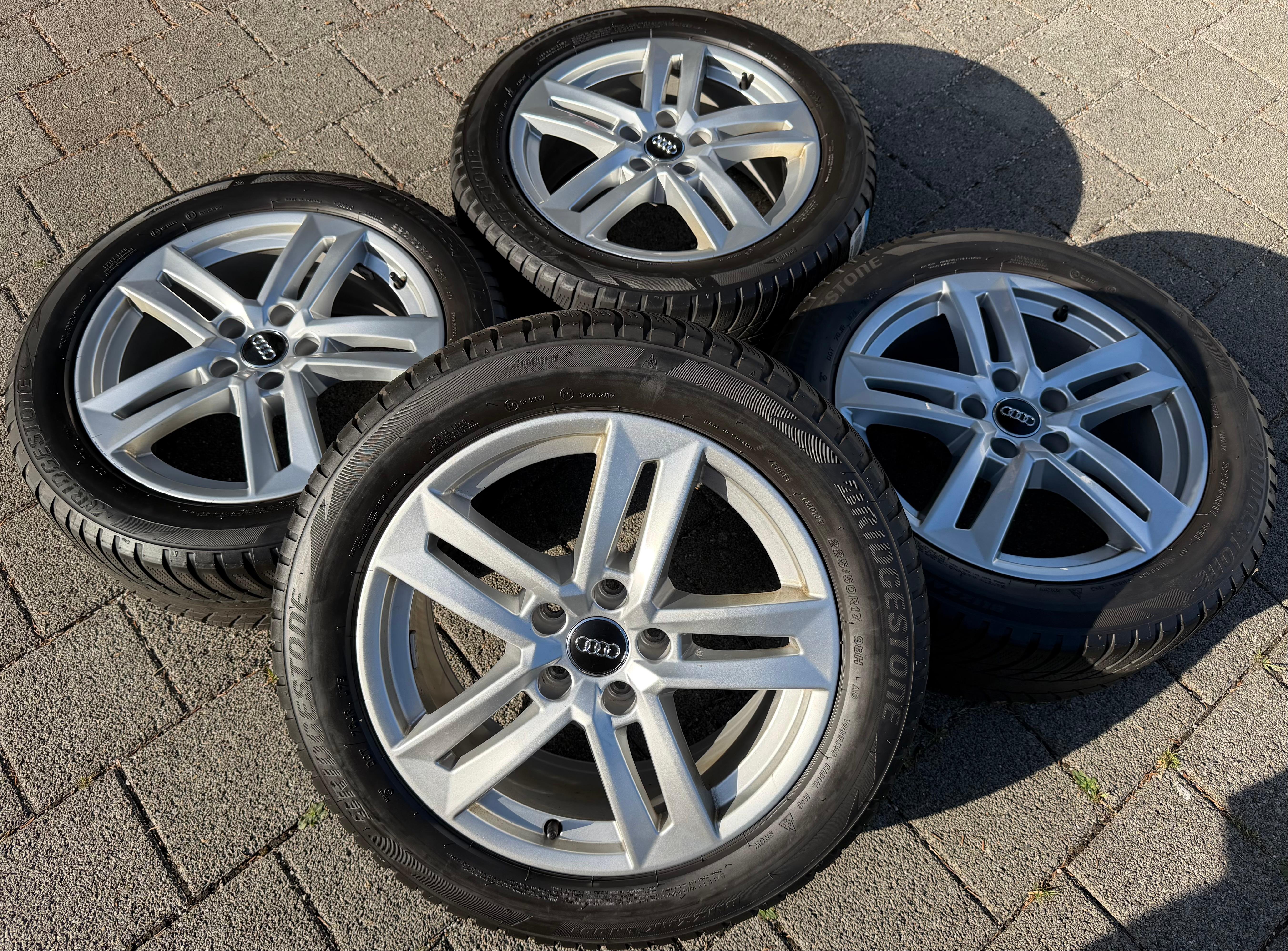 4 Original 17" Alu Winterräder Audi A4 B9 8W 8W0601025P 225/50R17 98H Bridgestone