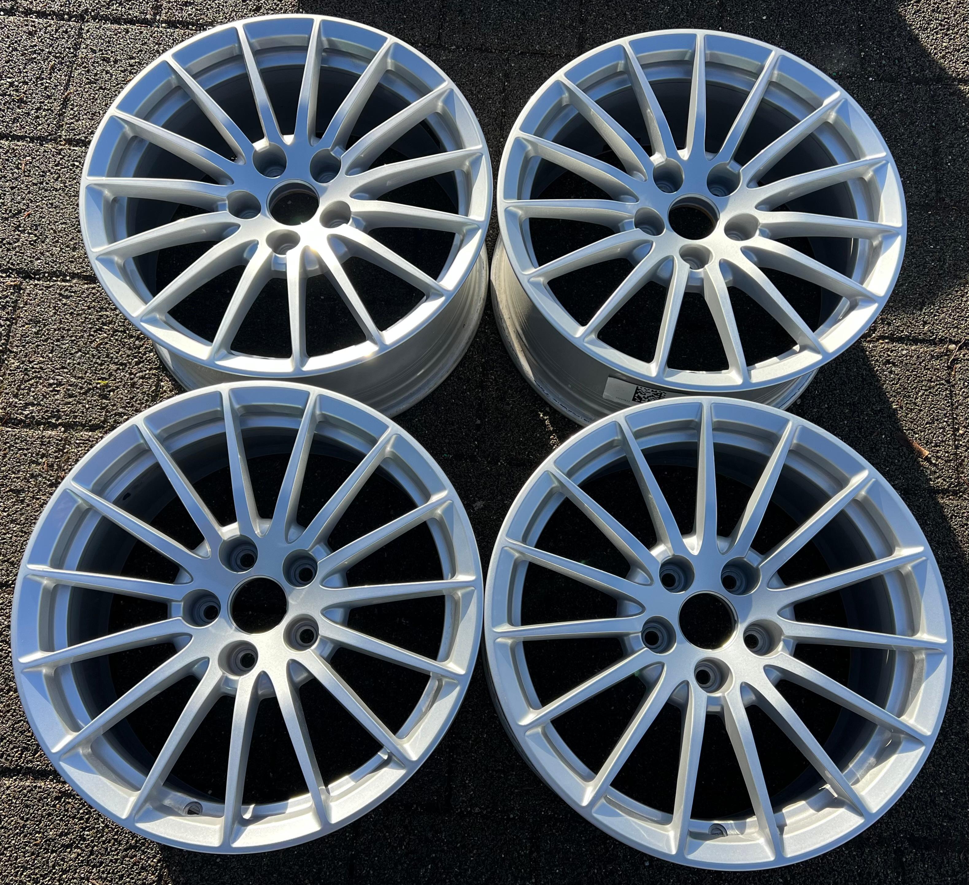 4 ORIGINAL 17" ALUFELGEN AUDI A5 F5 8W 8W0601025AE 7,5x17 ET29 FREIHAUS