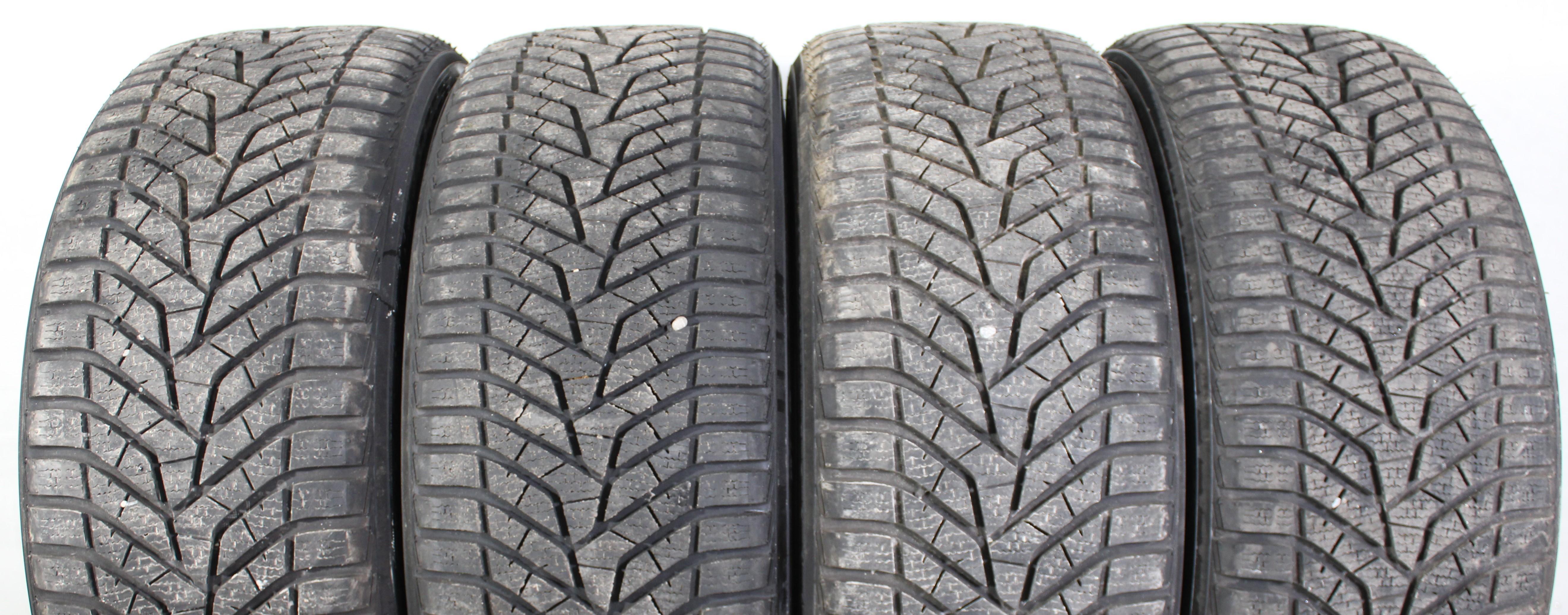 4 x 245/40R21 100V Neumáticos de invierno Yokohama BluEarth Winter V905 7,5-8 mm 2022 XL