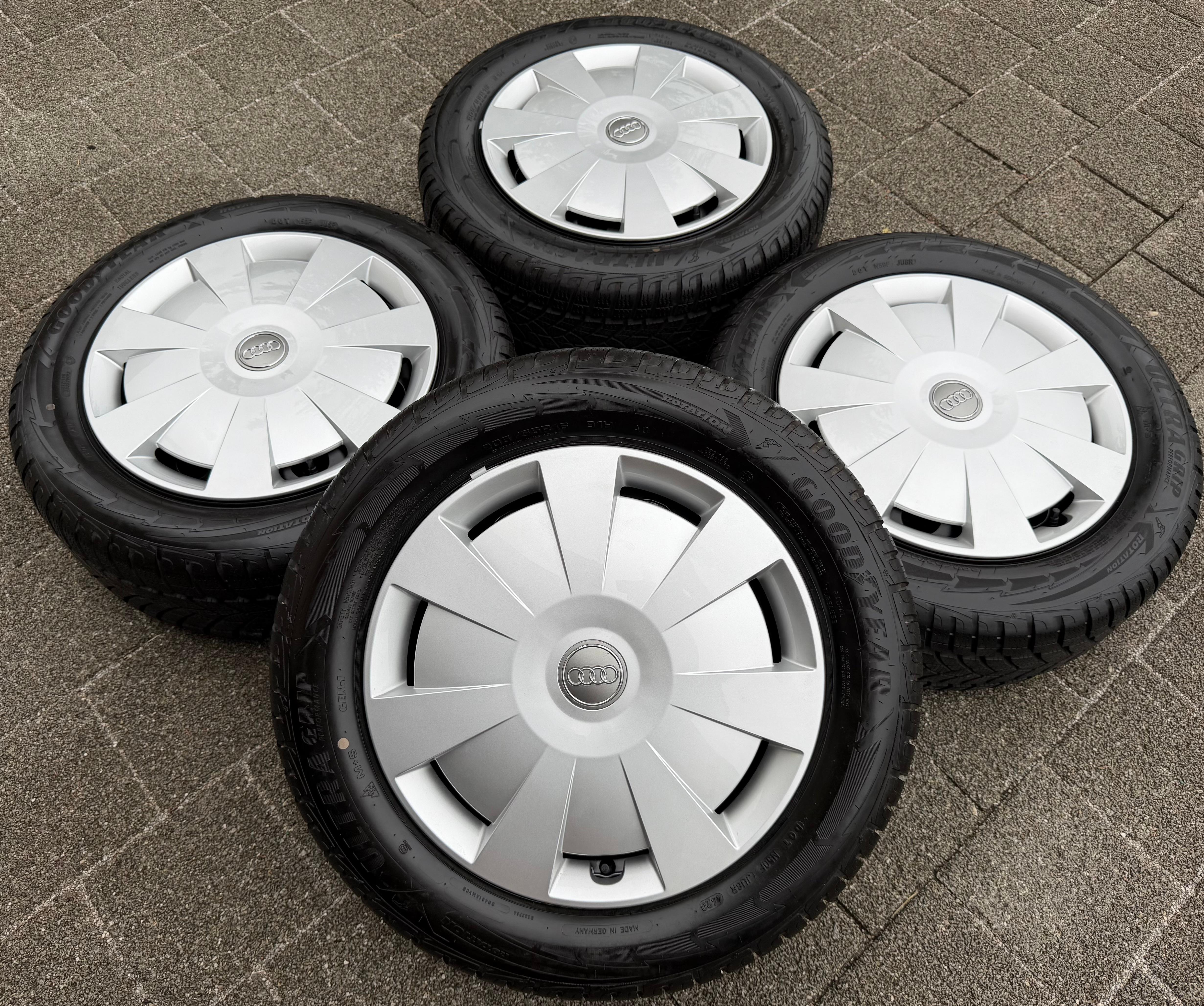 4 roues hiver Audi A3 8V Sportback Cabrio 205/55R16 91H Goodyear 8V0601027A