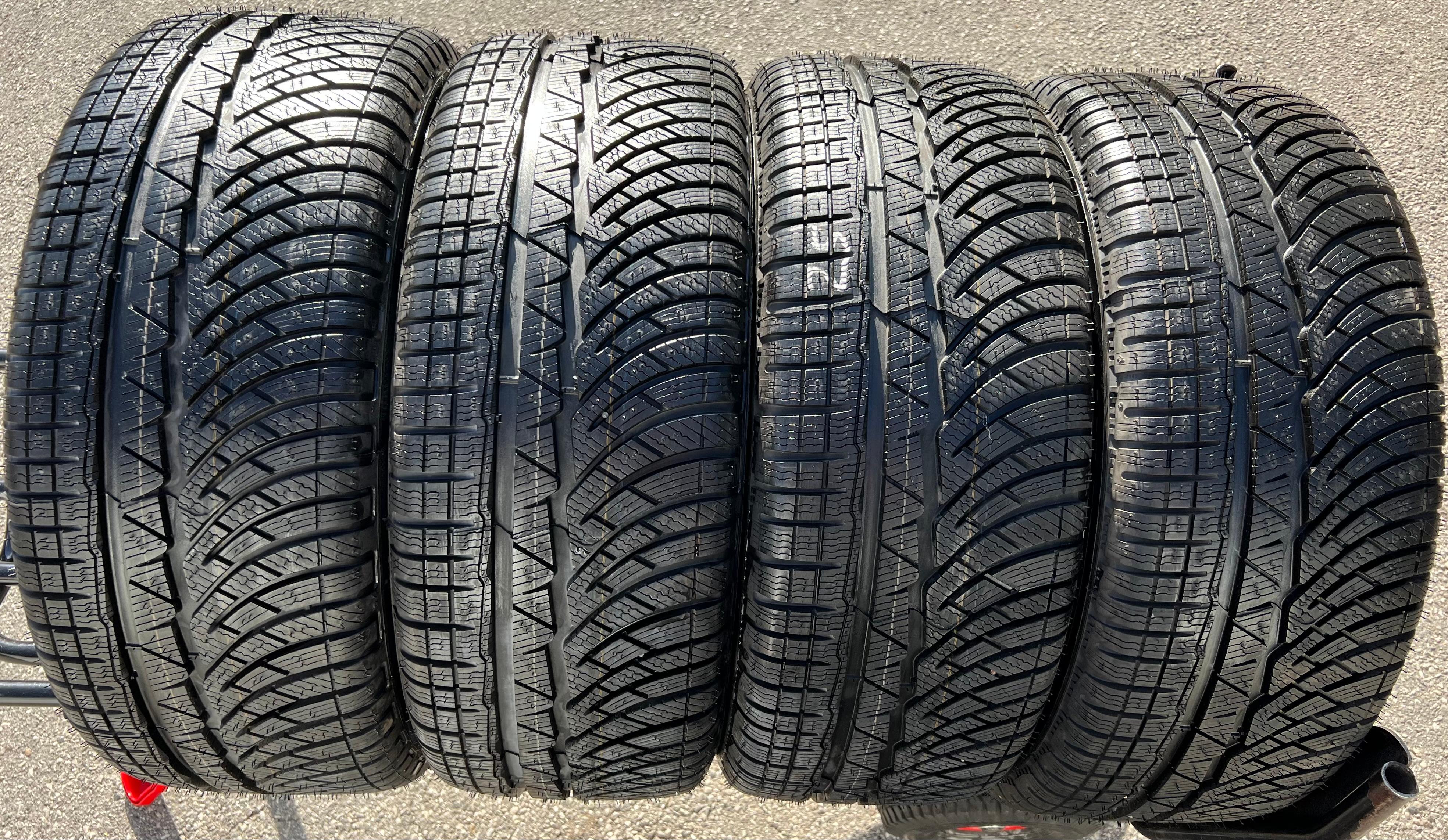 4 LLANTAS DE INVIERNO ORIGINALES DE ALUMINIO 18" AUDI A4 ALLROAD 8W B9 8W9601025B - 245/45R18 100V