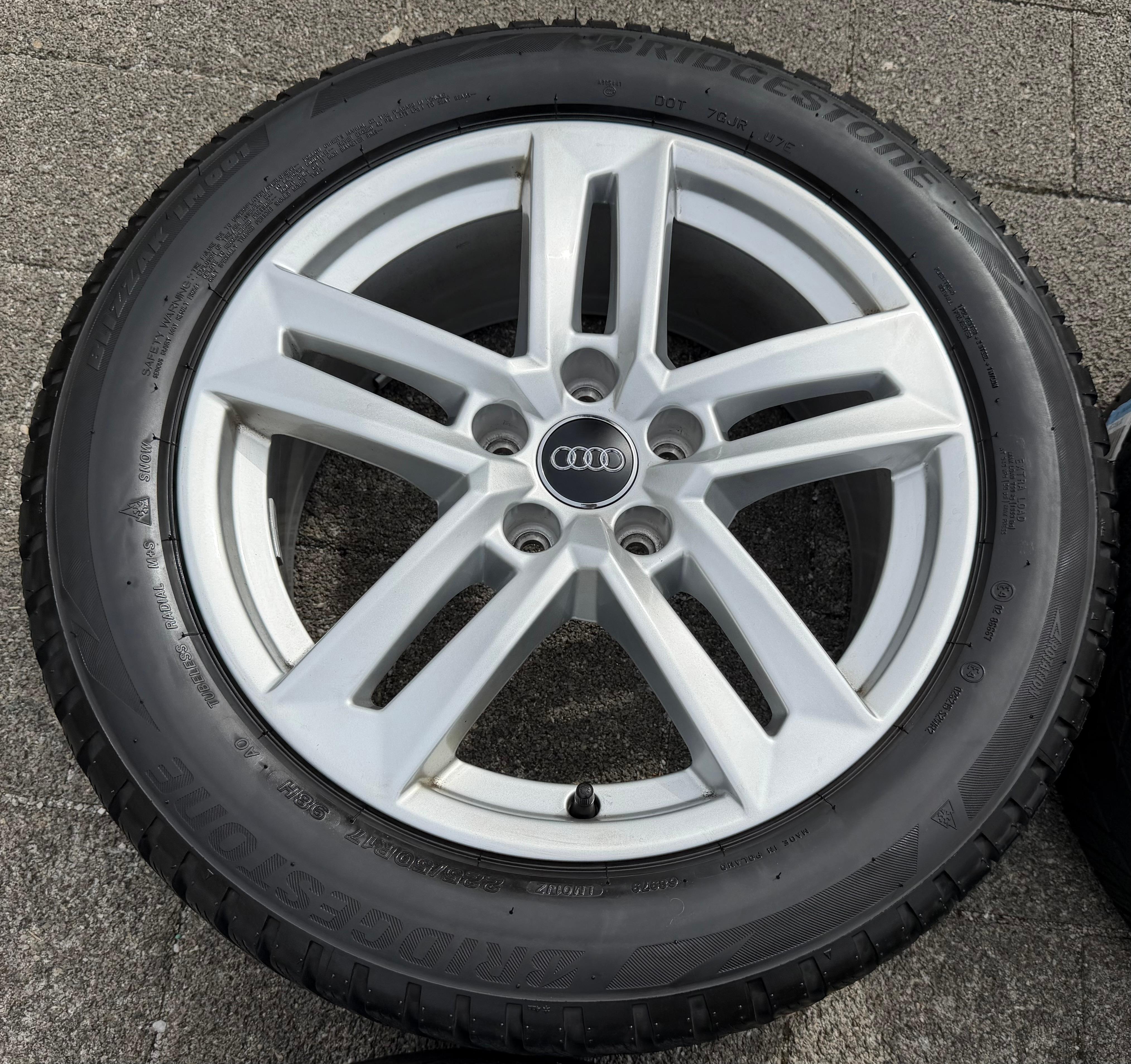 4 cerchi in lega originali da 17" Audi A4 8W B9 8W0601025P 7x17 ET42