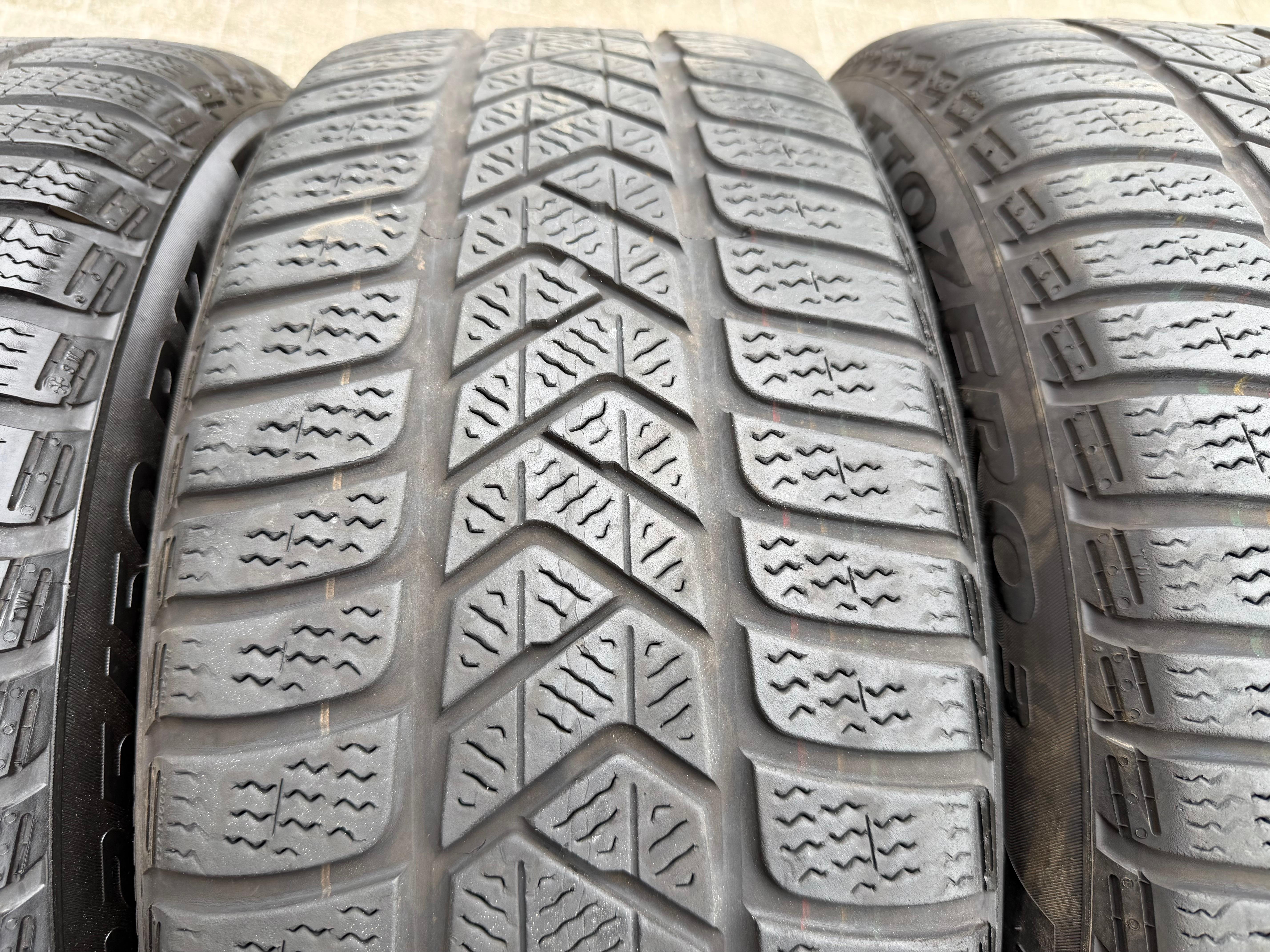 4 roues hiver complètes en aluminium d’origine 17" Audi A5 F5 8W 225/50R17 98H 8W0601025AE Pirelli