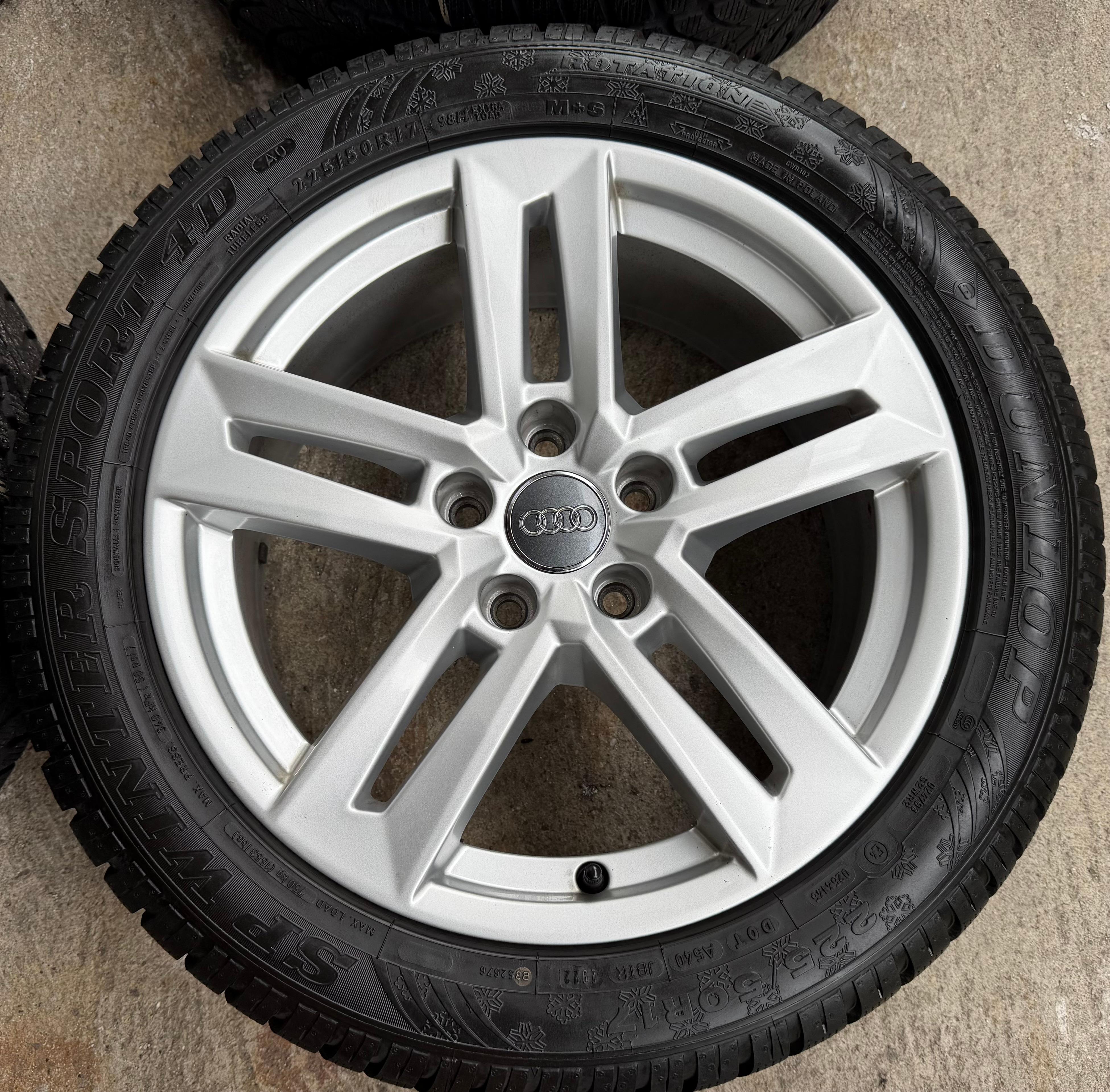 4 Original 17" Alu Winterräder Audi A4 B9 8W 8W0601025P 225/50R17 98H Dunlop
