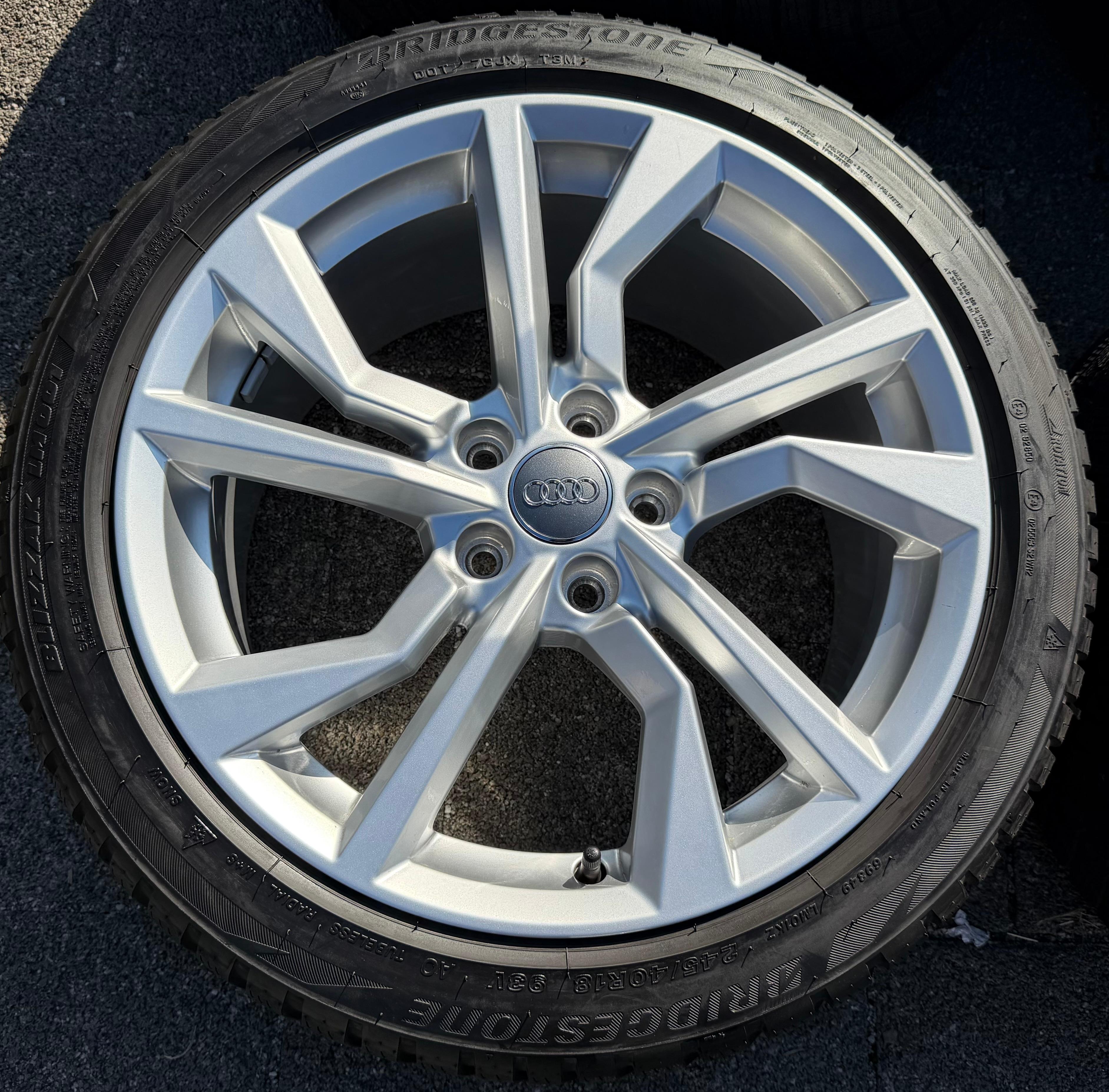 4 roues hiver en aluminium d’origine 18" Audi TT TTS 8S 8S0601025AN 245/40R18 93V Bridgestone