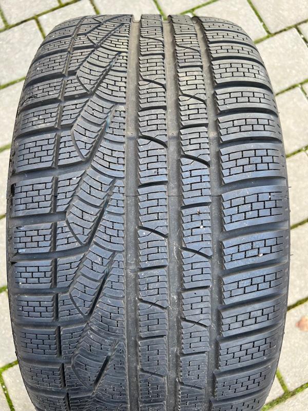 1 x 265/45R18 101V Winterreifen Pirelli Sottozero 2 7mm 2020 Freihaus