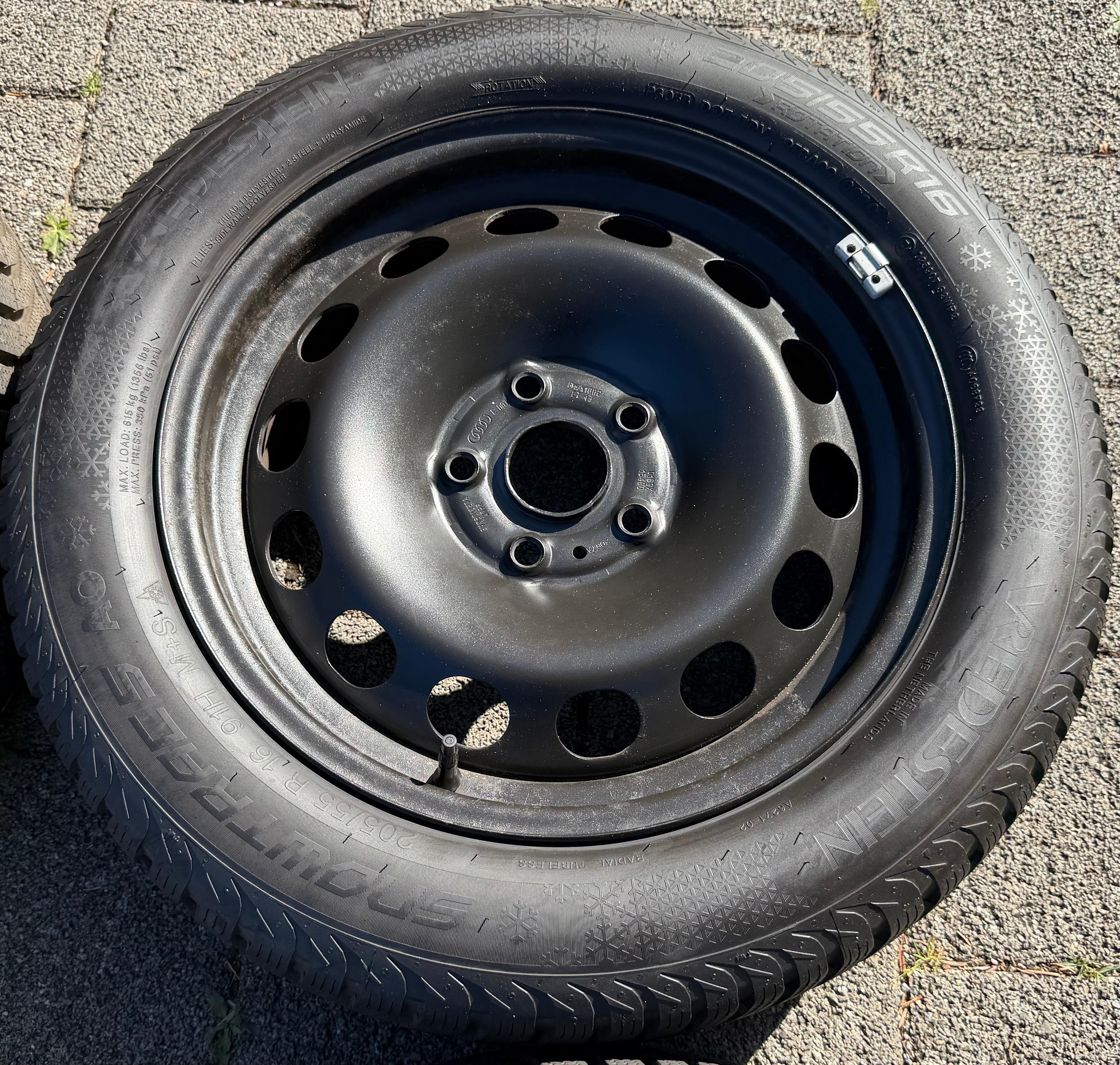 4 ruedas de invierno Audi A3 8V Sportback Cabrio 205/55R16 91H Vredestein 8V0601027A 2020
