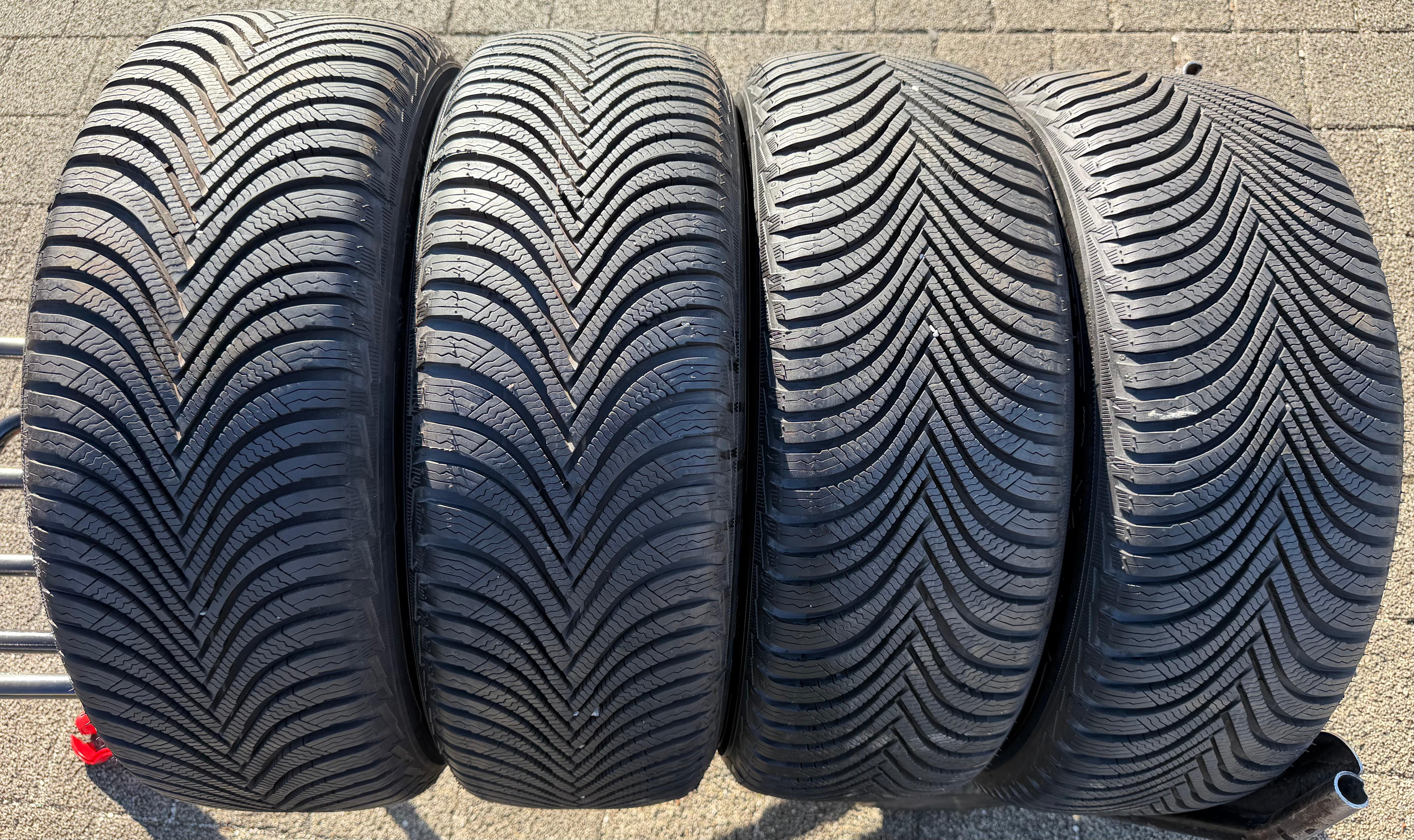 4 Original 17" Alu Winterräder Audi Q2 GA 215/55R17 94V Michelin 8MM 2024 81A601025C