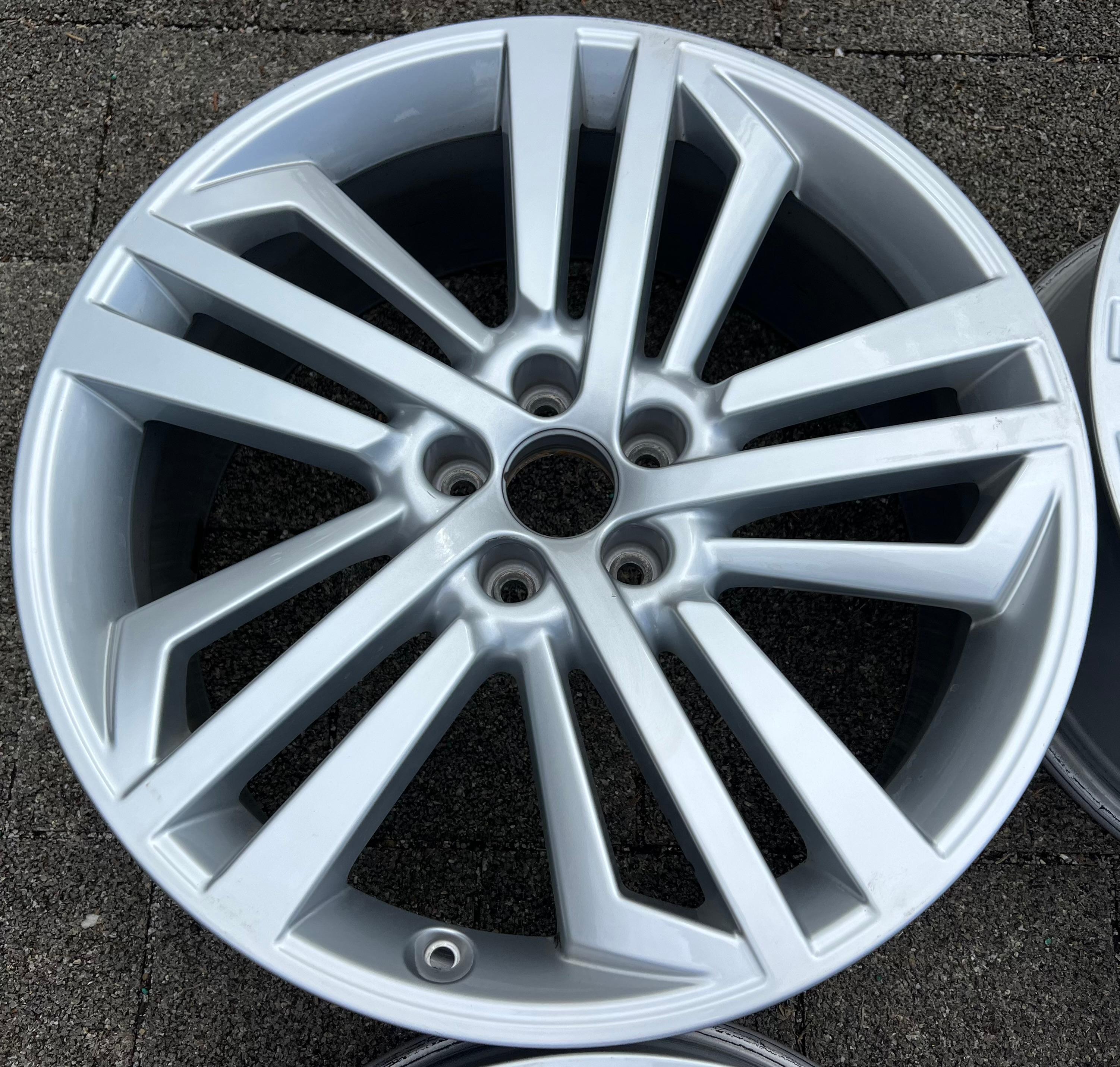 4 ORIGINAL 20" ALUFELGEN FELGEN 80A601025L AUDI Q5 SQ5 FY 8x20 ET39 FREIHAUS