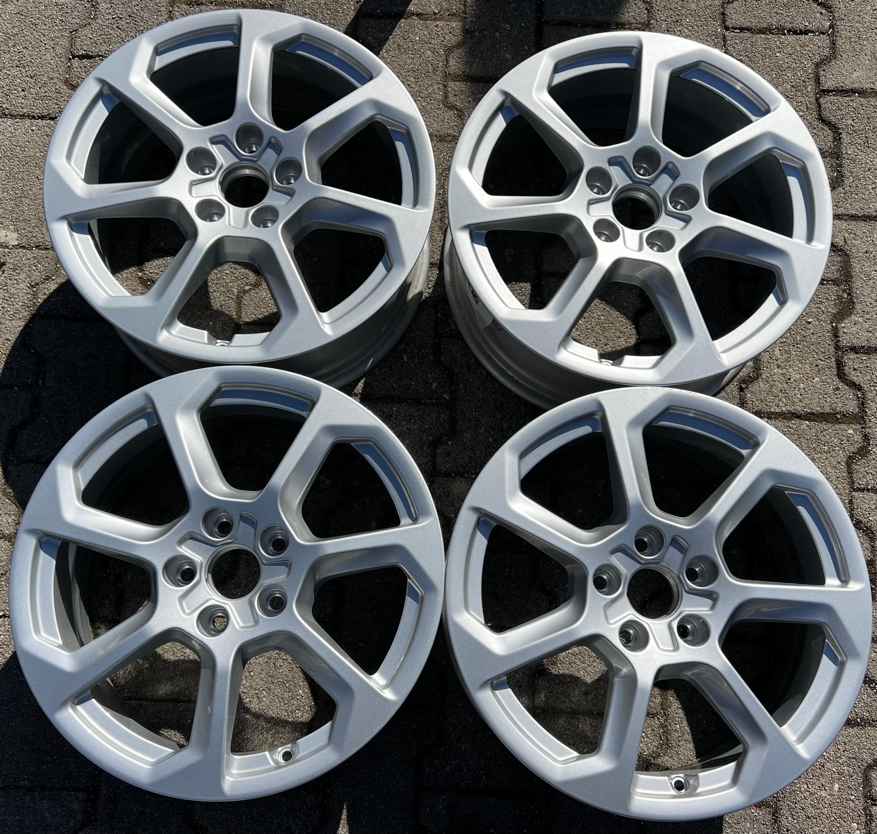4 ORIGINAL 17" ALUFELGEN FELGEN AUDI Q2 GA 81A601025T 6,5x17 ET39 FREIHAUS