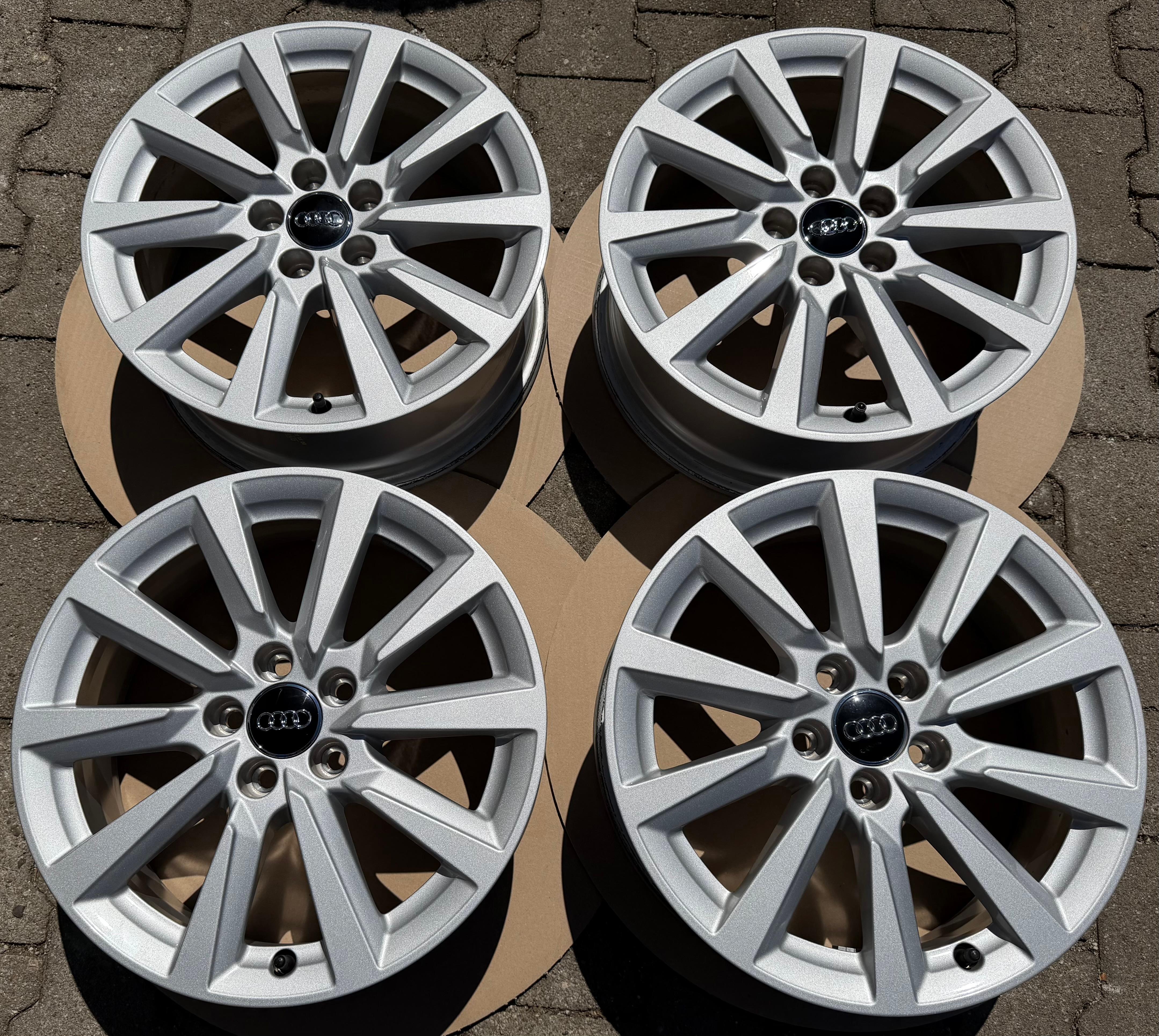 4 jantes en alliage d'origine 16 pouces pour Audi A1 (GB) 82A601025C 6,5x16 ET40, livraison gratuite