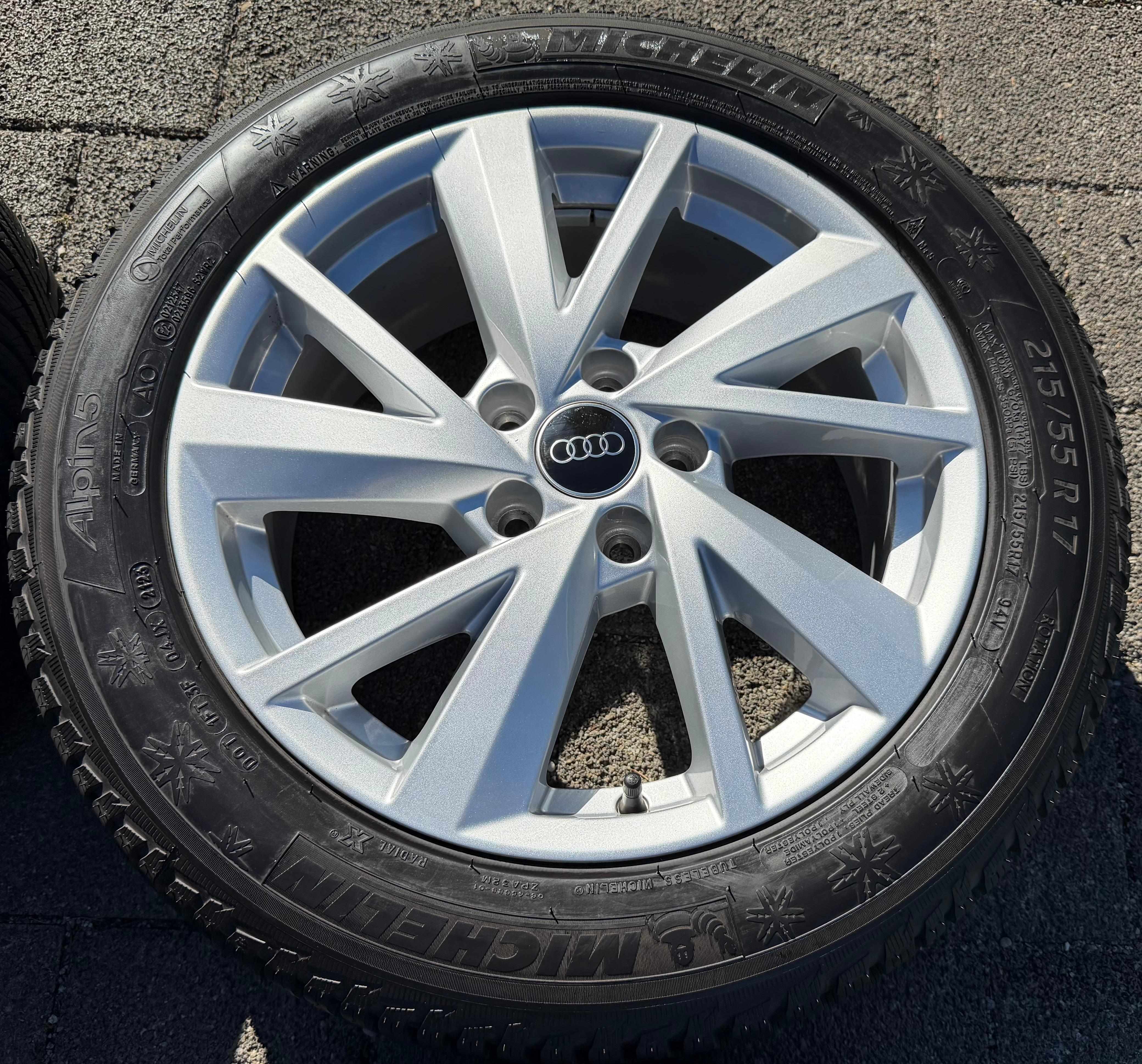 4 Original 17" Alu Winterräder Audi Q2 GA 215/55R17 94V Michelin 8MM 2023