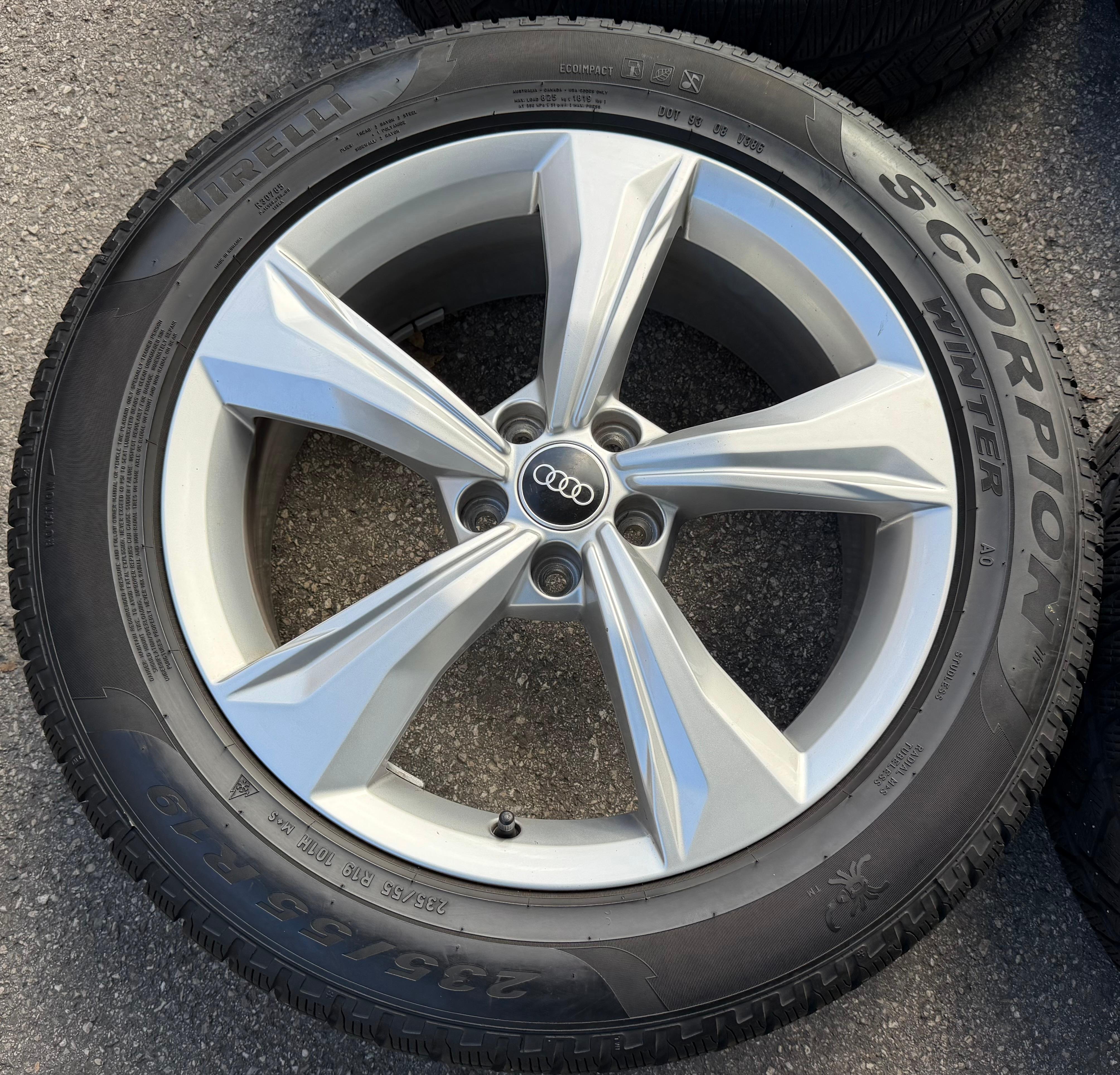 4 ruedas de invierno de aluminio originales de 19" para Audi Q5 SQ5 FY 80A601025K 235/55R19 101H Pirelli 2023