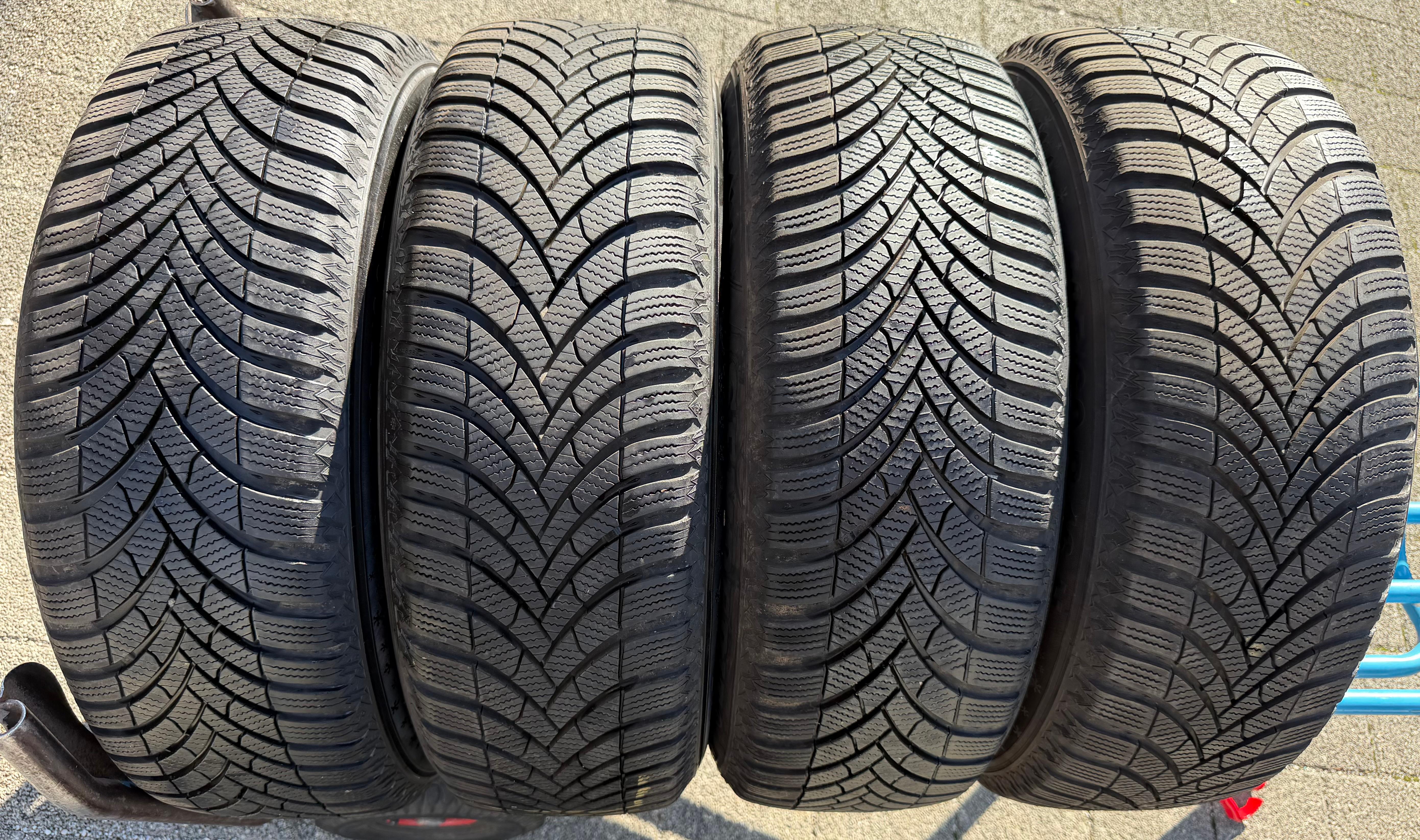 4 Winterräder Skoda Octavia IV 4 NX 205/60R16 96H 5Q0601027BQ Semperit