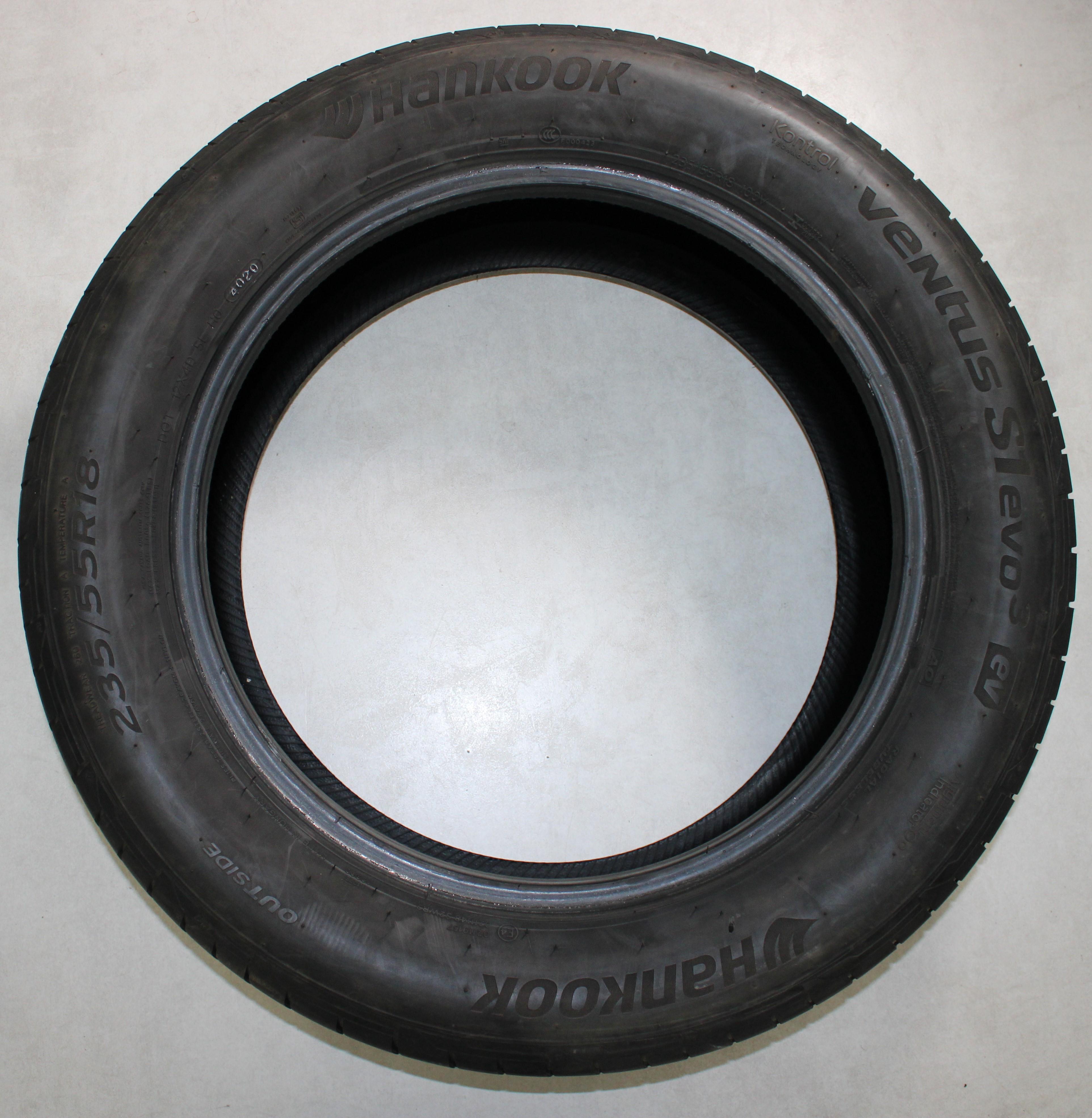 2 x 235/55R18 100V Sommerreifen Hankook Ventus S1 Evo 3 EV AO 4-4,5mm 2020/2021