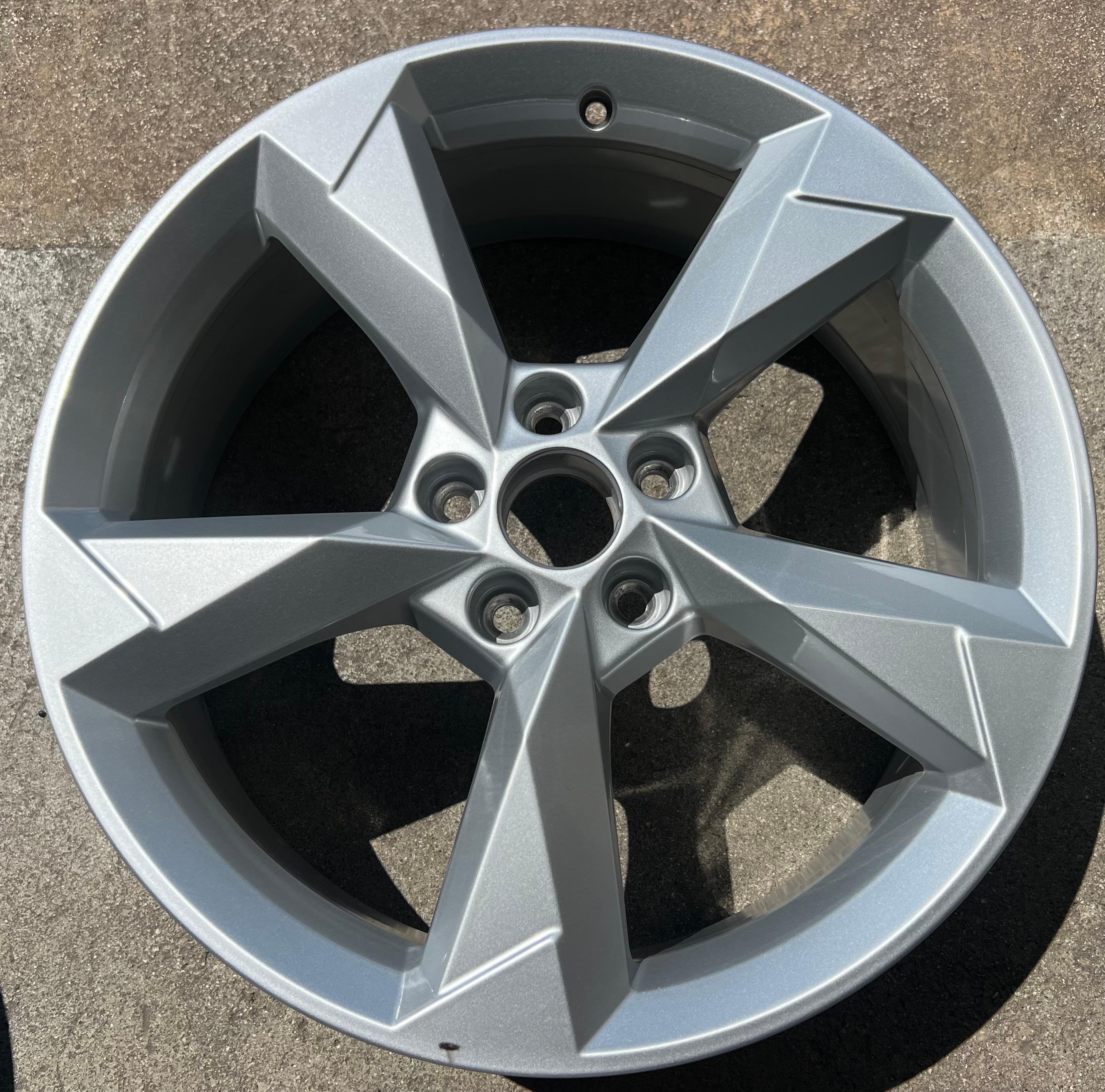1 X ORIGINAL 19" ALUFELGE AUDI Q3 F3 83A601025N 7x19 ET43 FELGE FREIHAUS