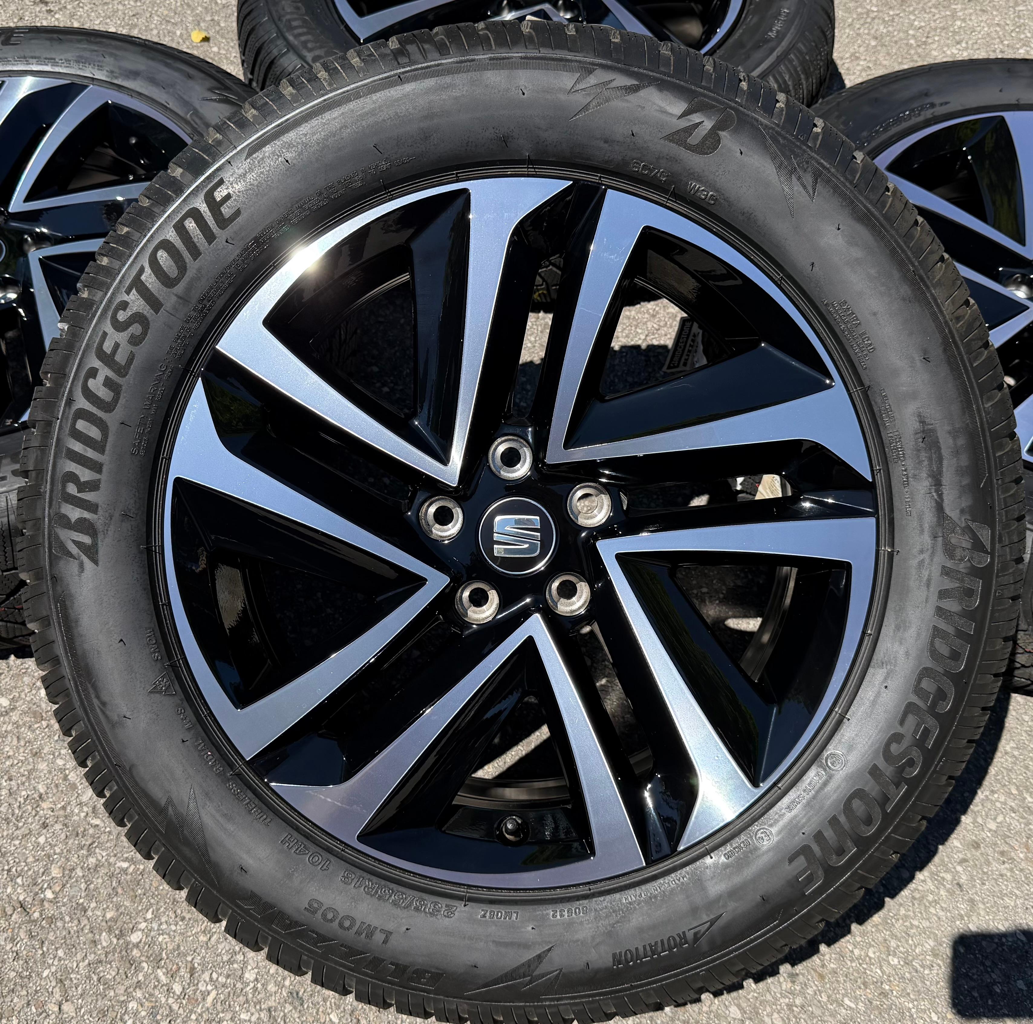 4 Original 18" Alu Winterräder Seat Tarraco 5FJ601025C 235/55R18 104H Bridgestone NEU