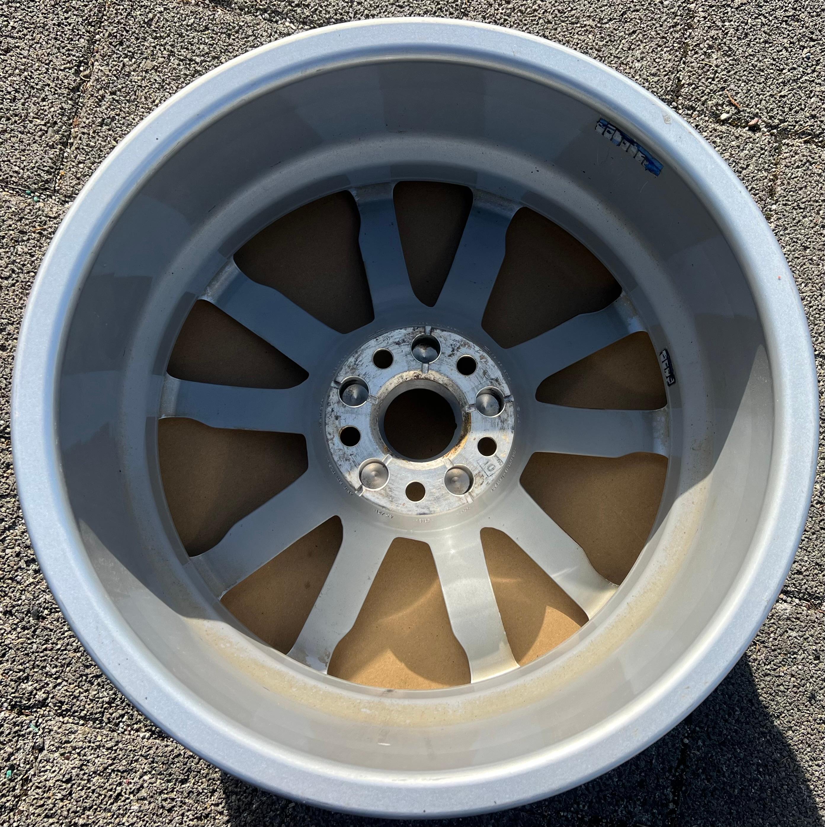 1 X LLANTA DE ALEACIÓN ORIGINAL DE 18" PARA AUDI A8 4N 4N0601025A 8x18 ET29 FREIHAUS