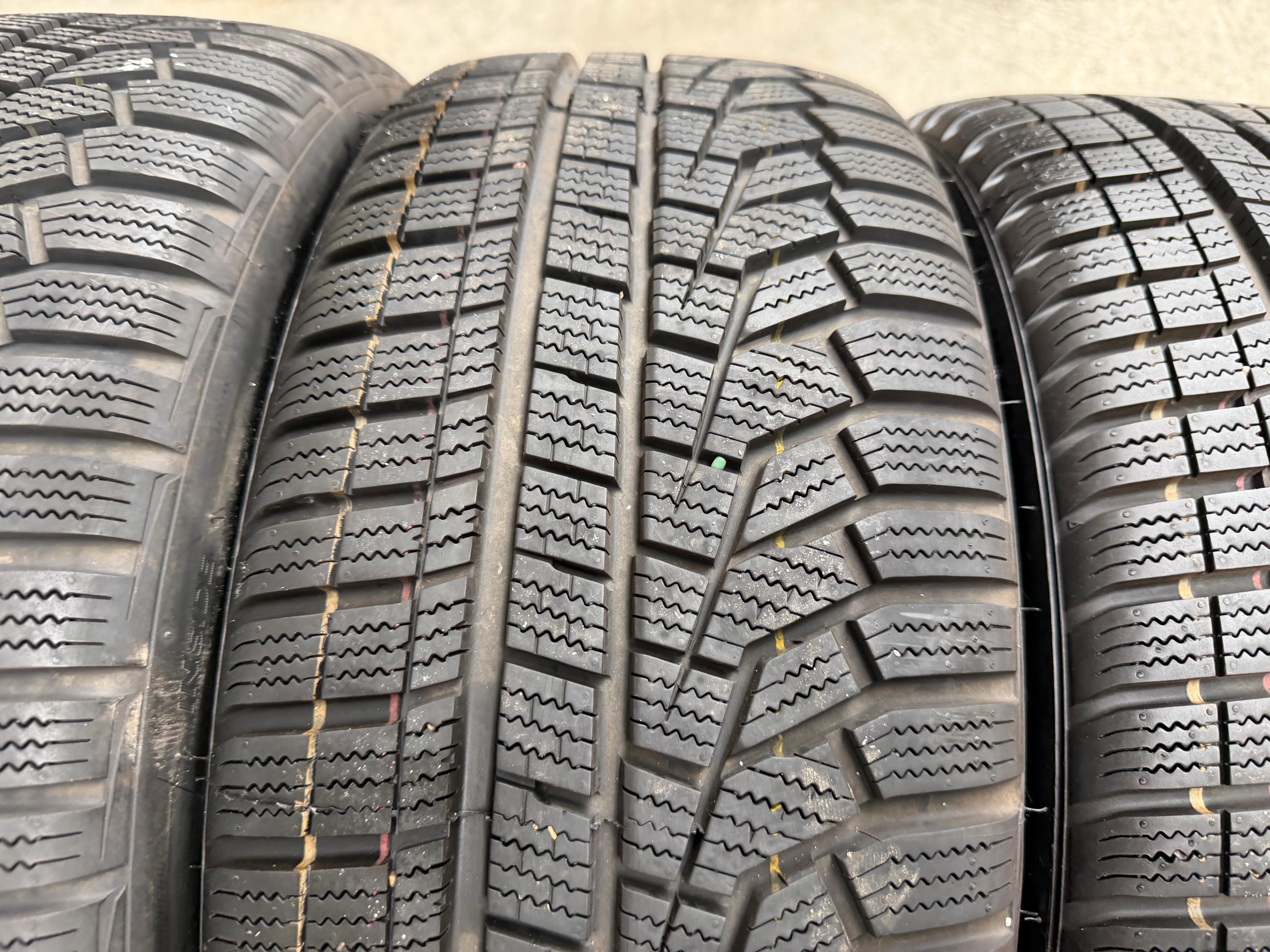 4 Original 17" Alu Winterräder Audi A1 S1 GB 82A071497A 215/45R17 91W Hankook