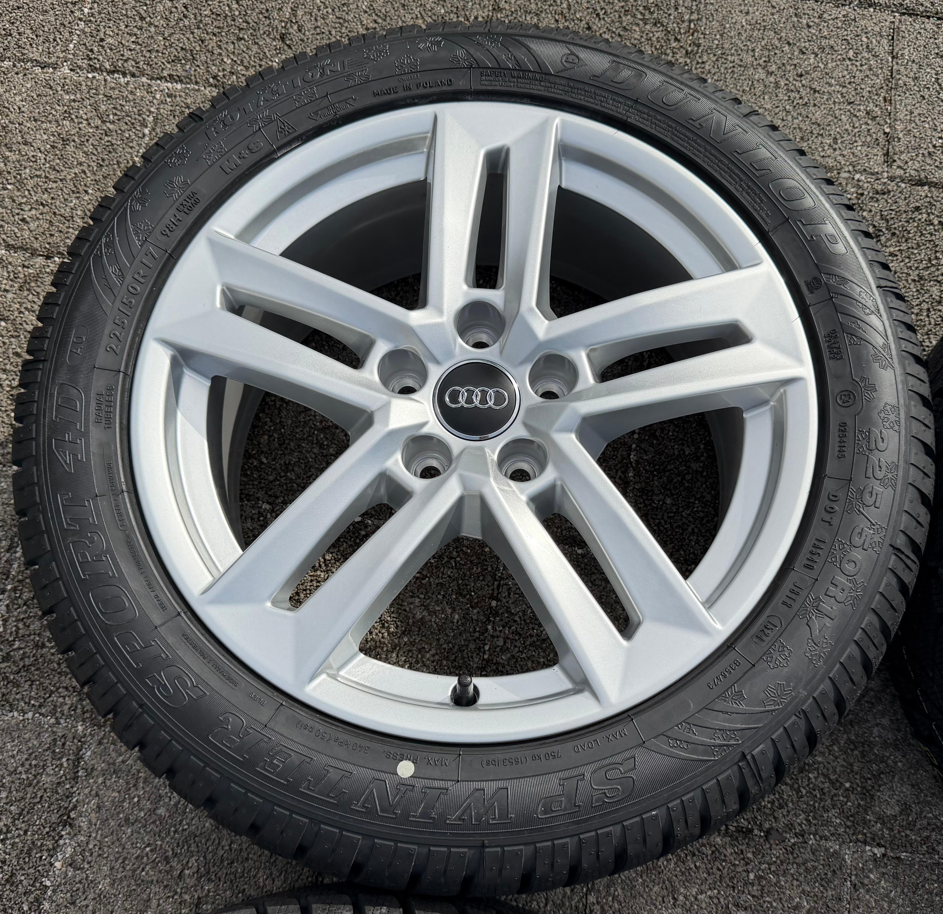 4 Original 17" Alu Winterräder Audi A4 B9 8W 8W0601025P 225/50R17 98H Dunlop NEU