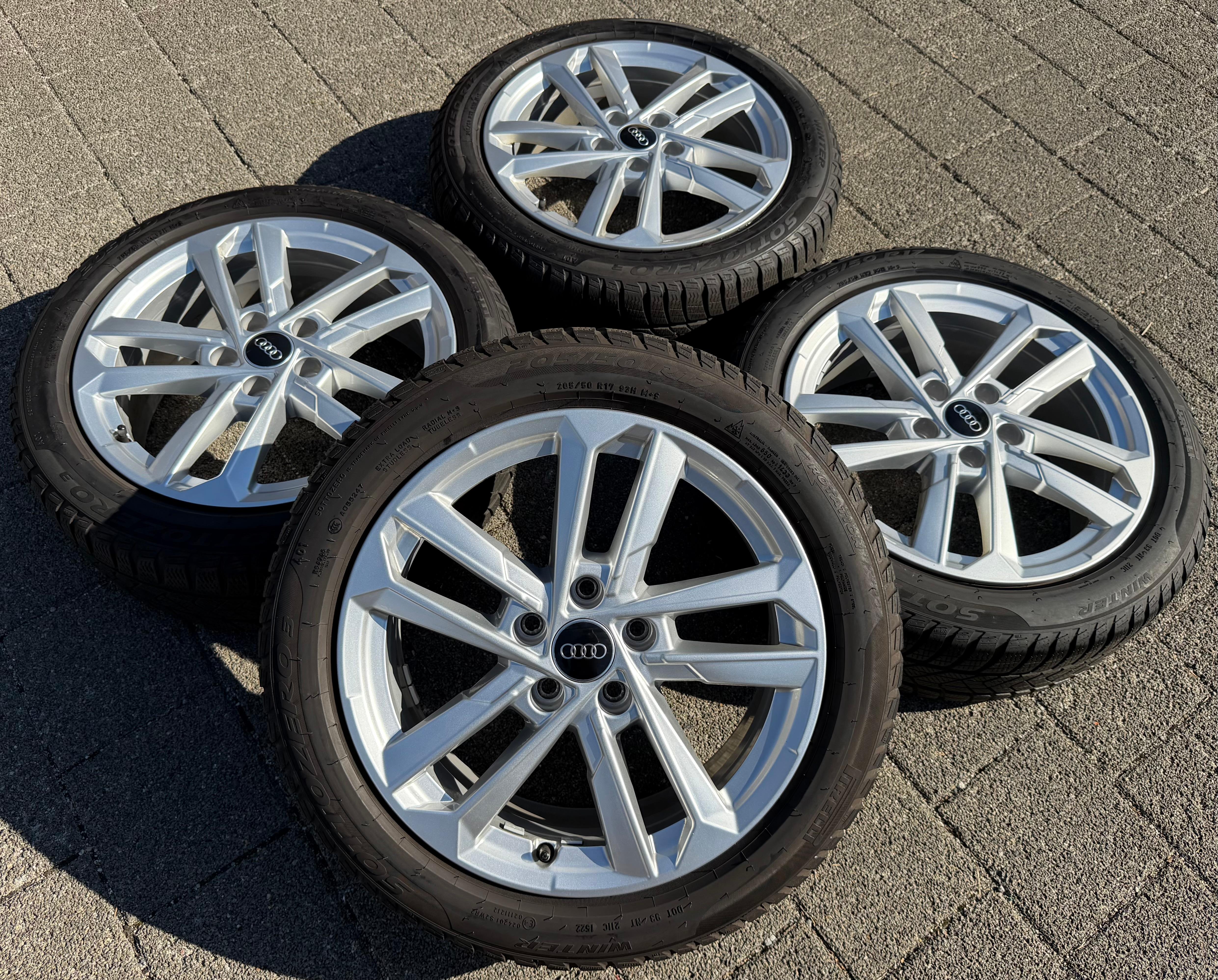 4 Original 17" Alu Winterräder Audi A3 S3 8Y 8Y0601025L 205/50R17 93H Pirelli